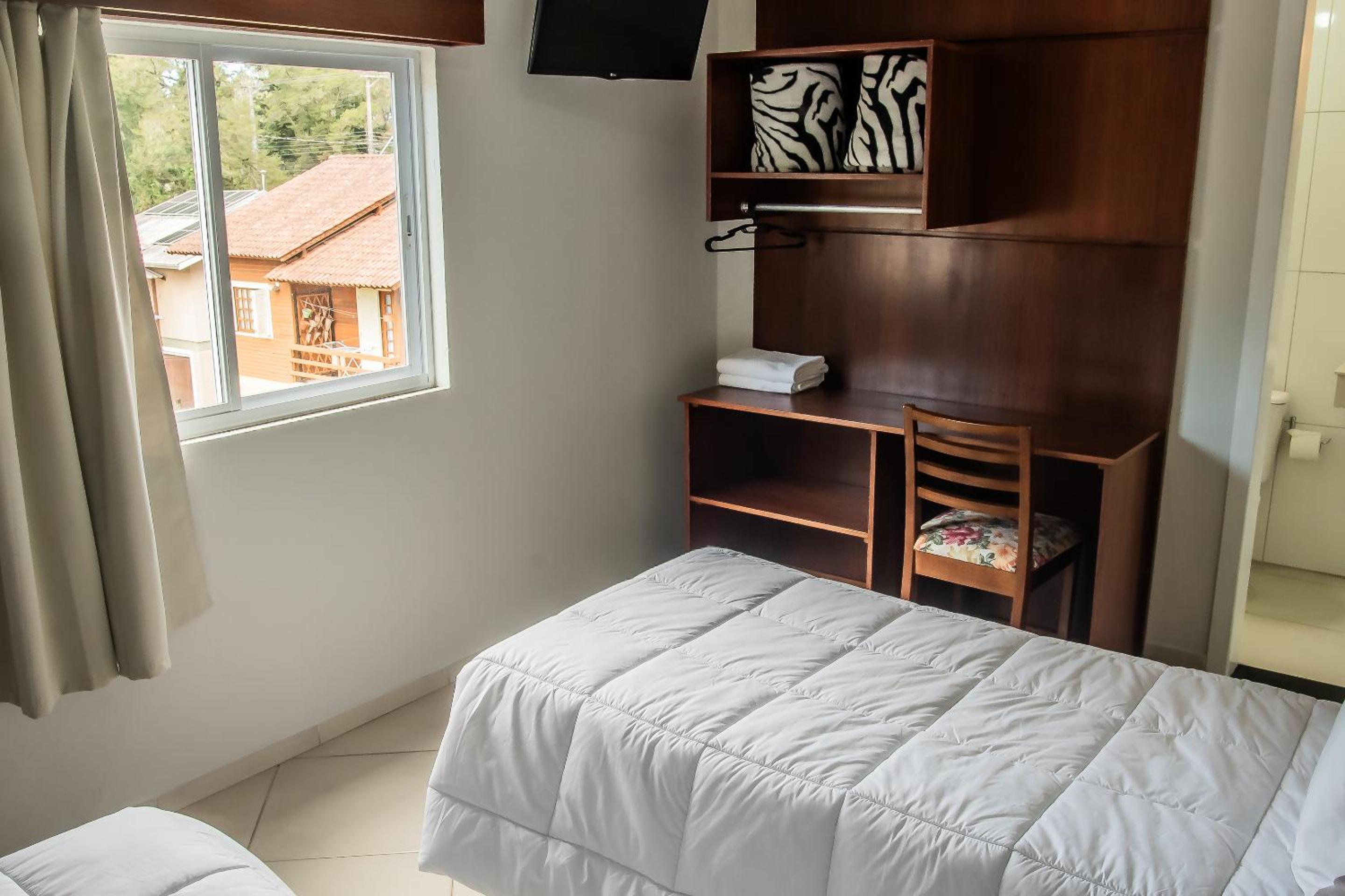 Double Room - Photo 2