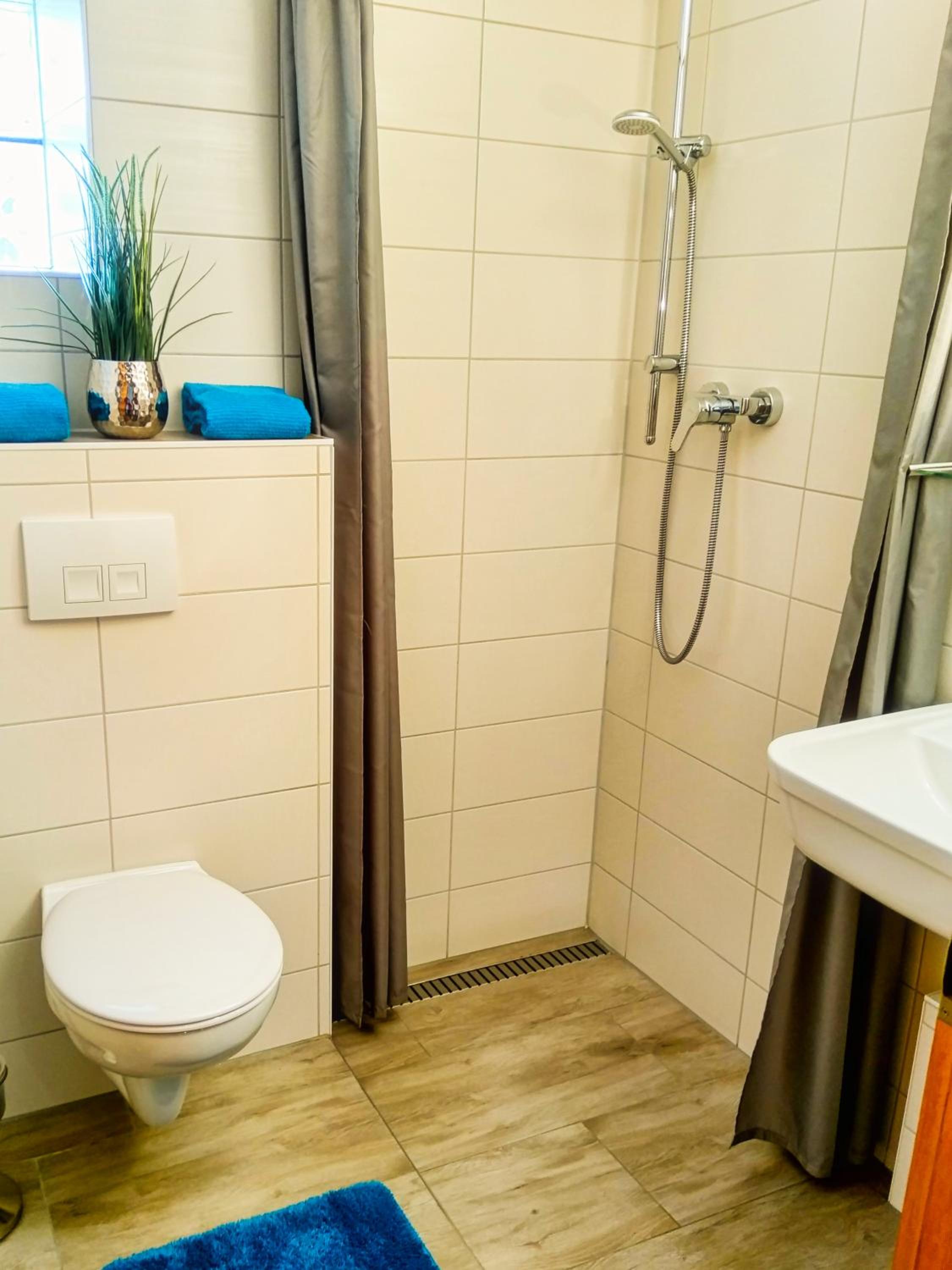 Single Room With Private Bathroom photo 2