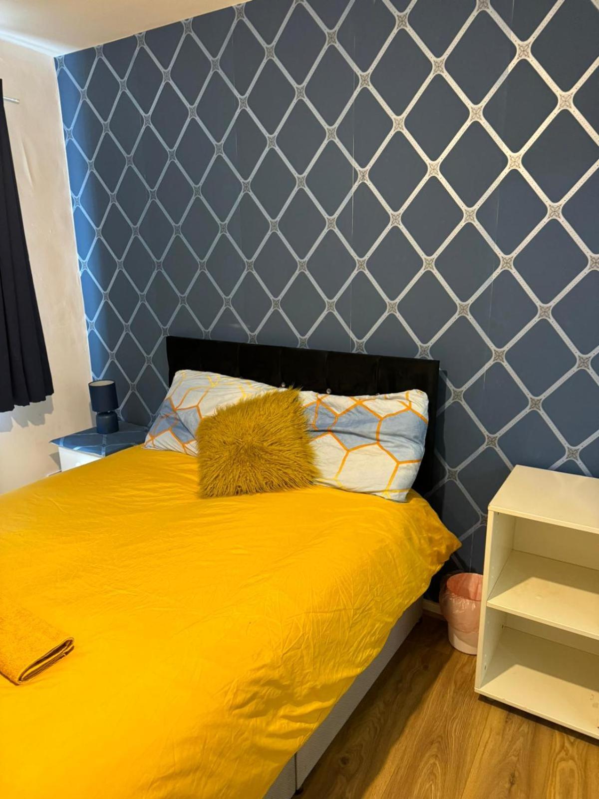 Standard Double Room With Shared Bathroom photo 3