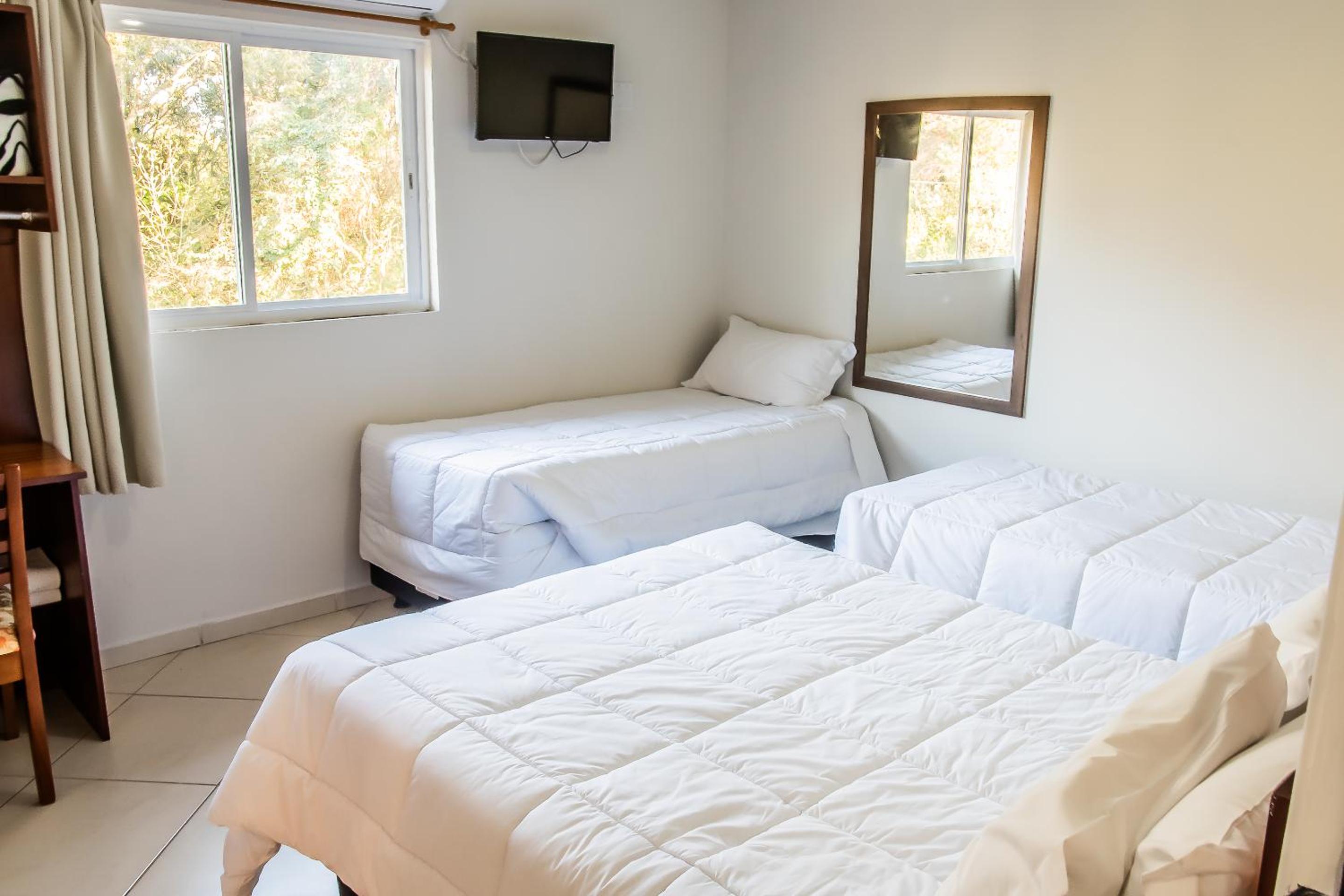 Quadruple Room - Photo 1