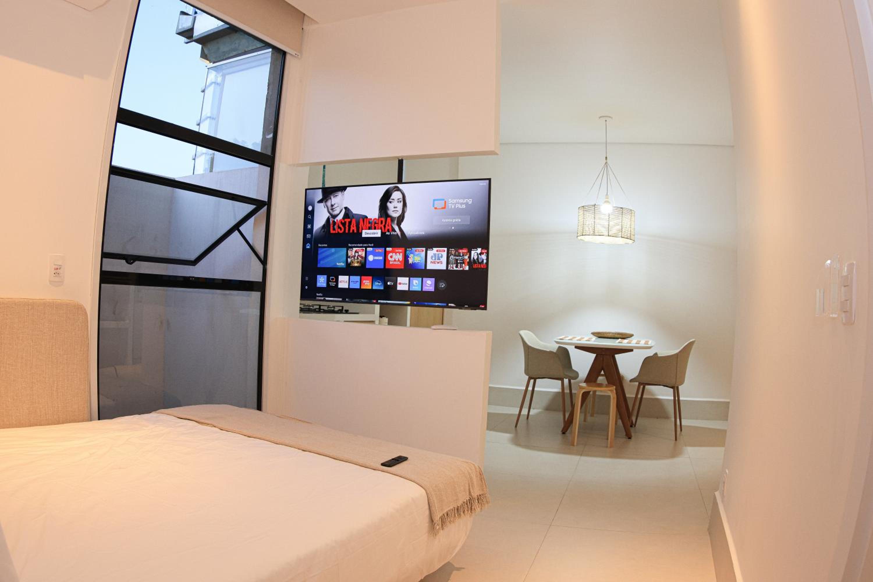 Deluxe Queen Room with Two Queen Beds photo 3