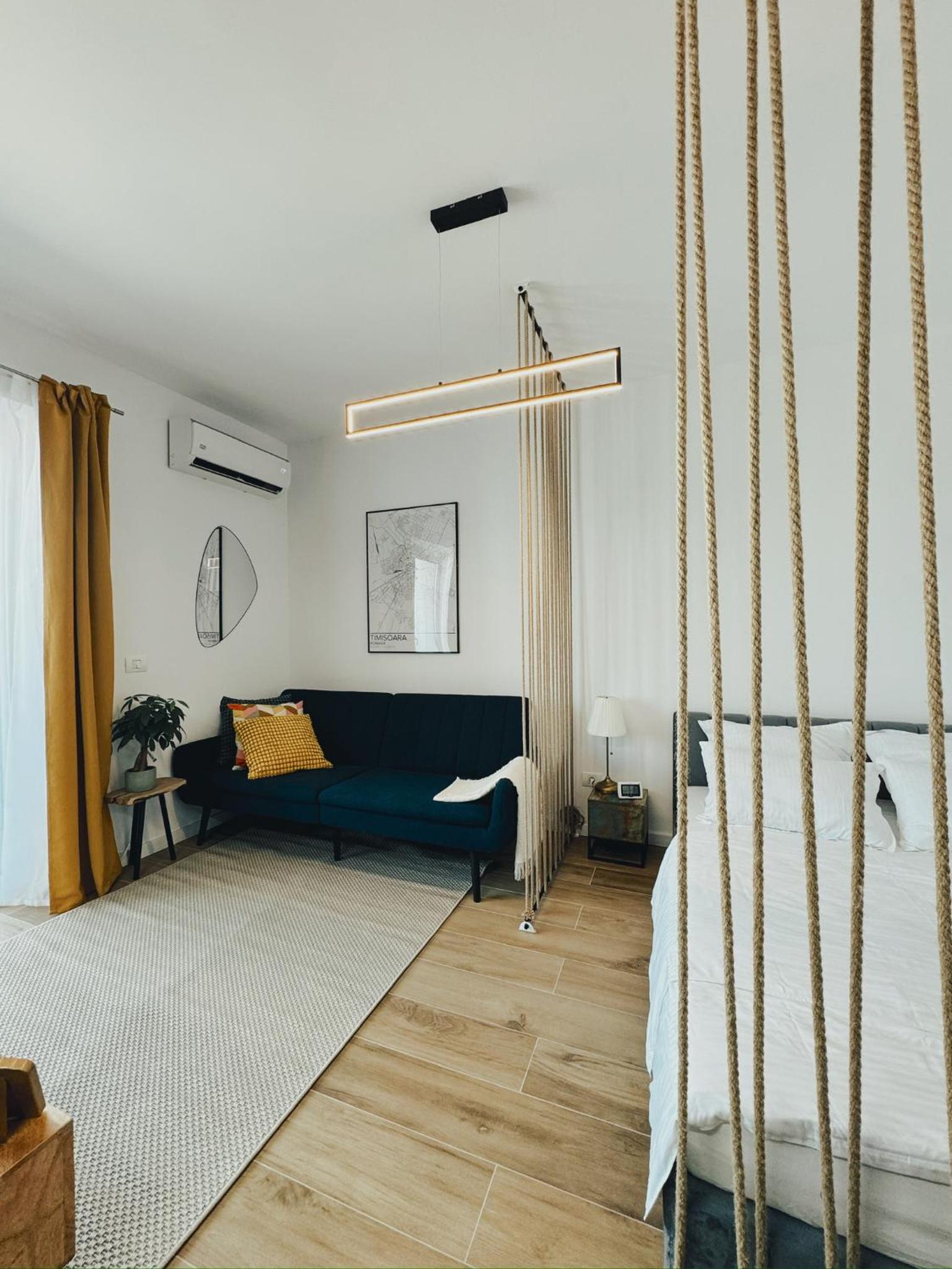 One-Bedroom Apartment photo 1