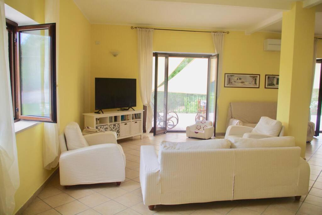 Four-Bedroom House photo 3