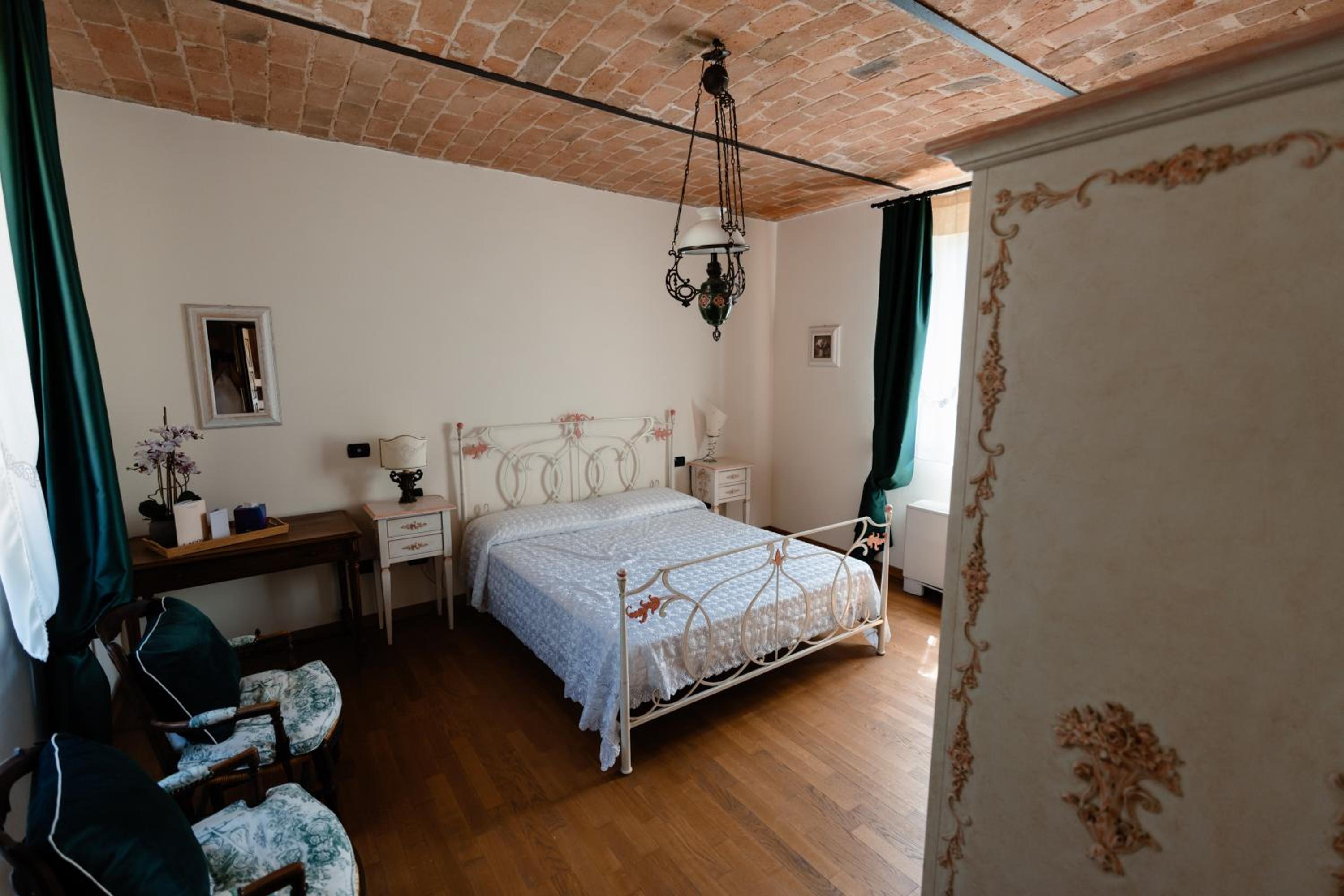 Deluxe Double or Twin Room photo 1