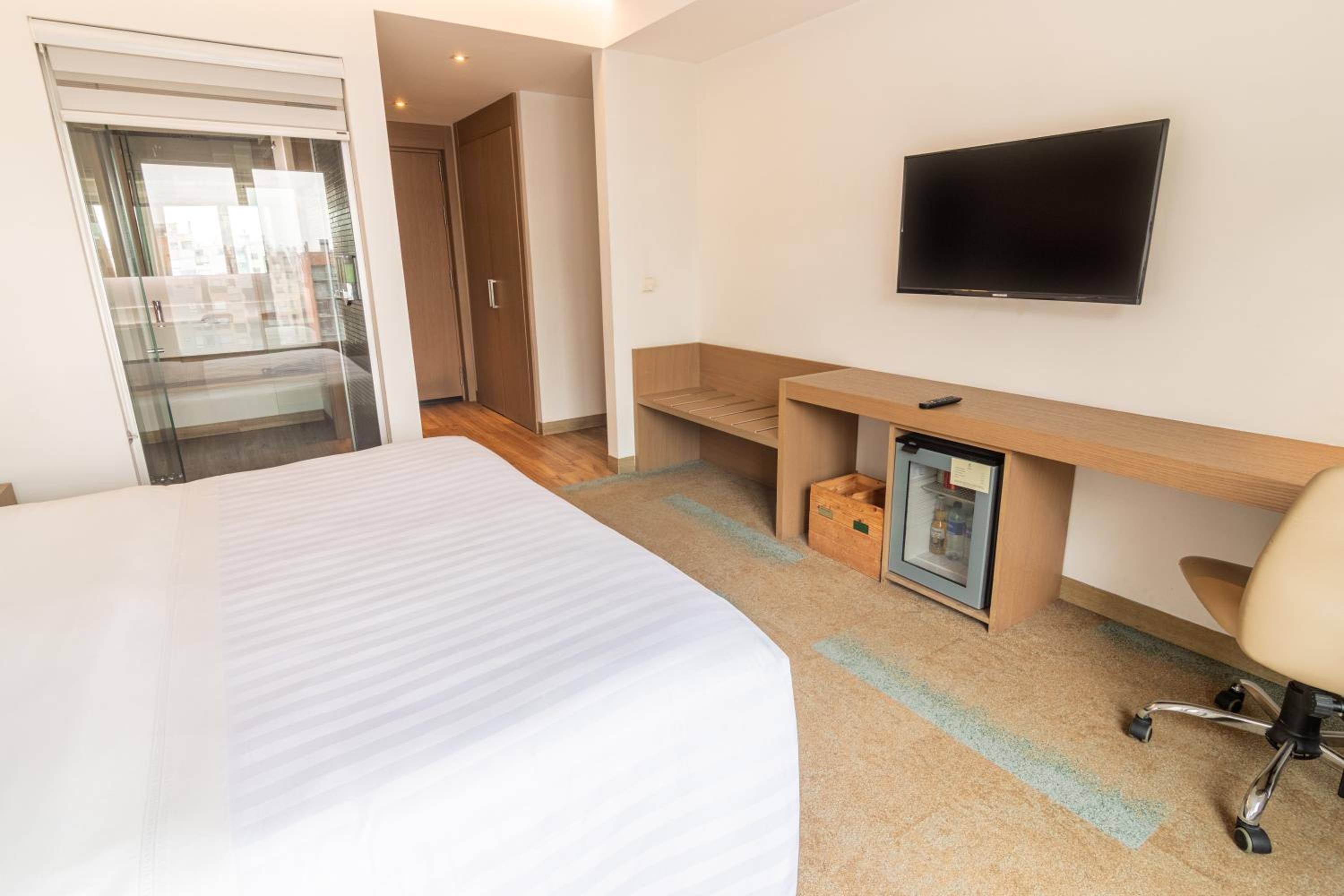 Superior King Room
