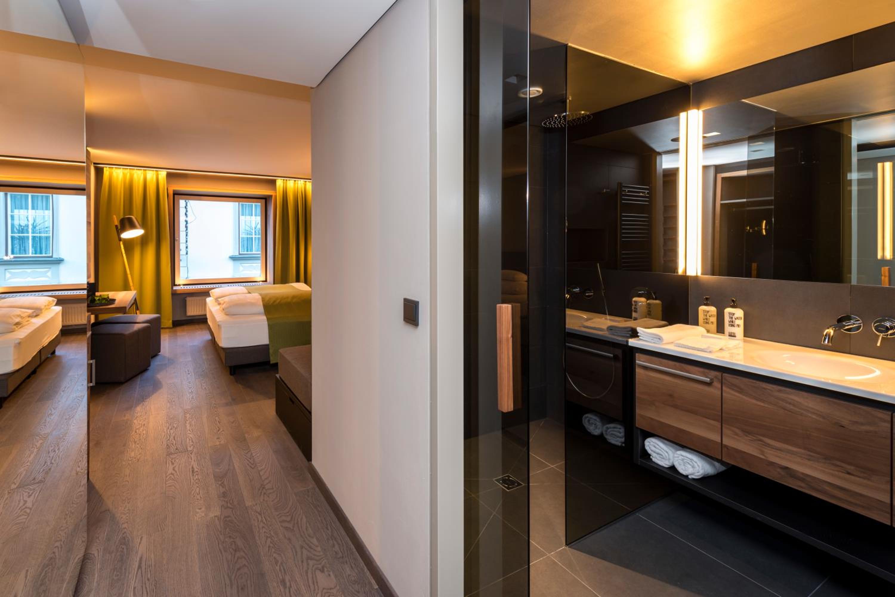 Superior King Room photo 1