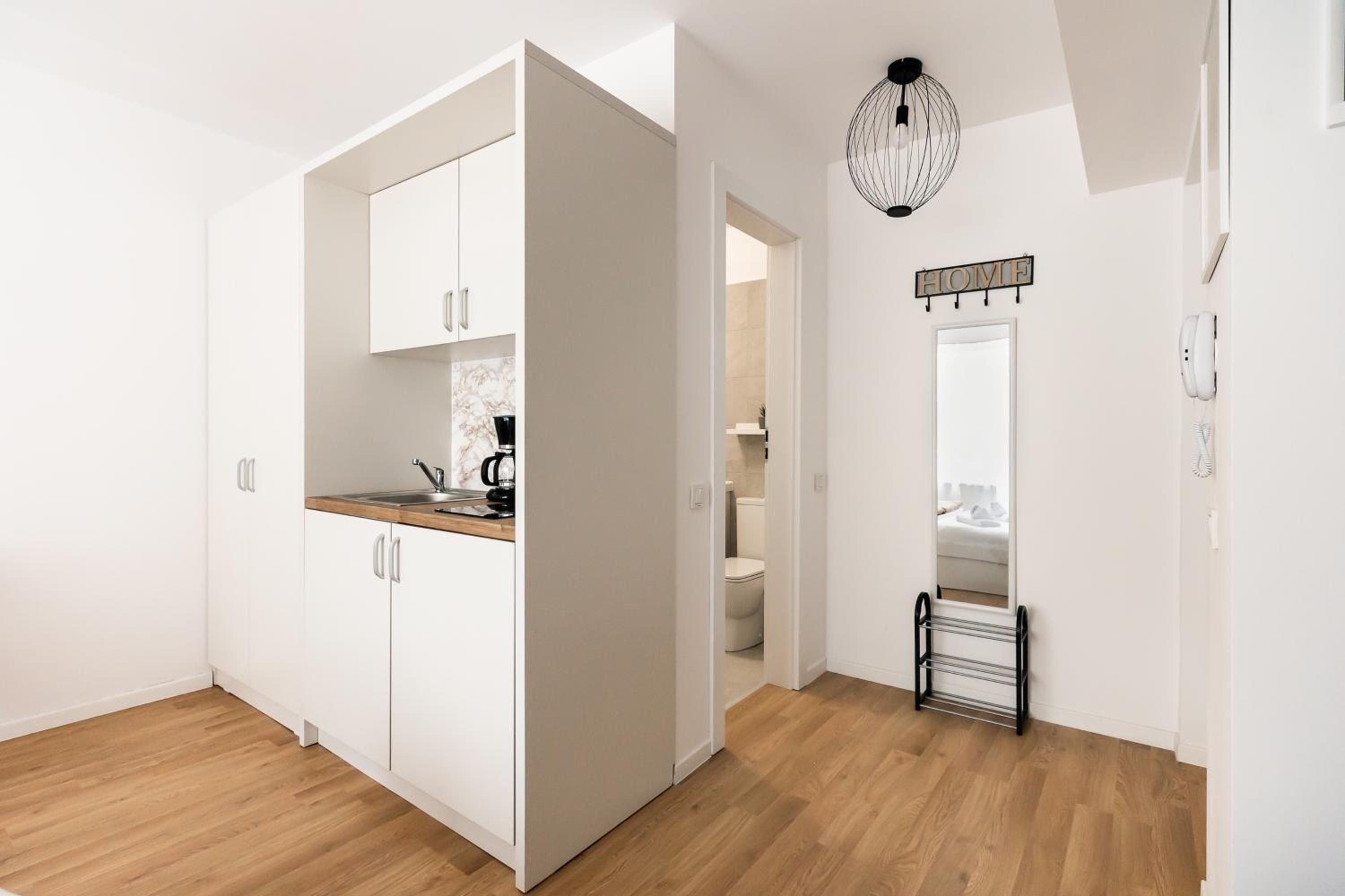 Studio Apartment photo 3