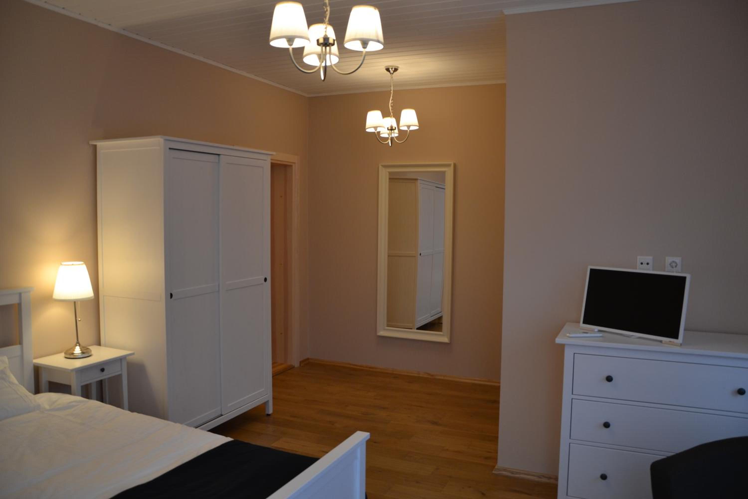 Double Room - Photo 11