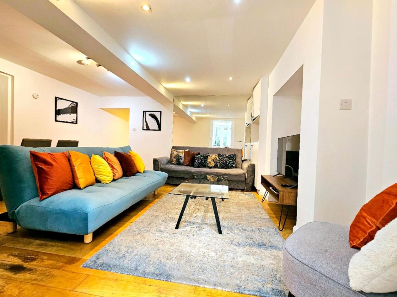 Two-Bedroom Apartment photo 1