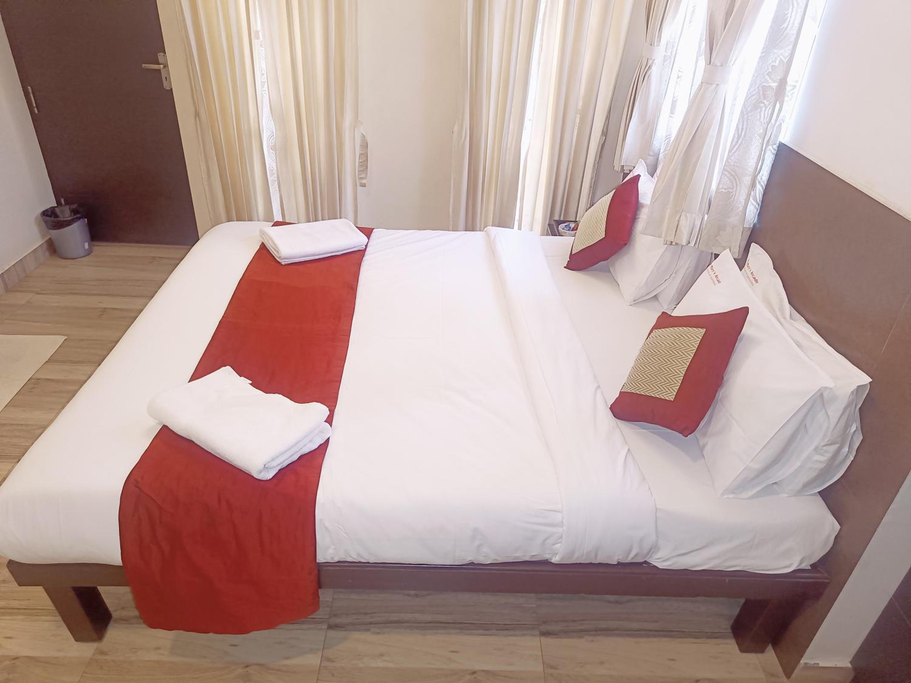 Deluxe Room - Photo 41