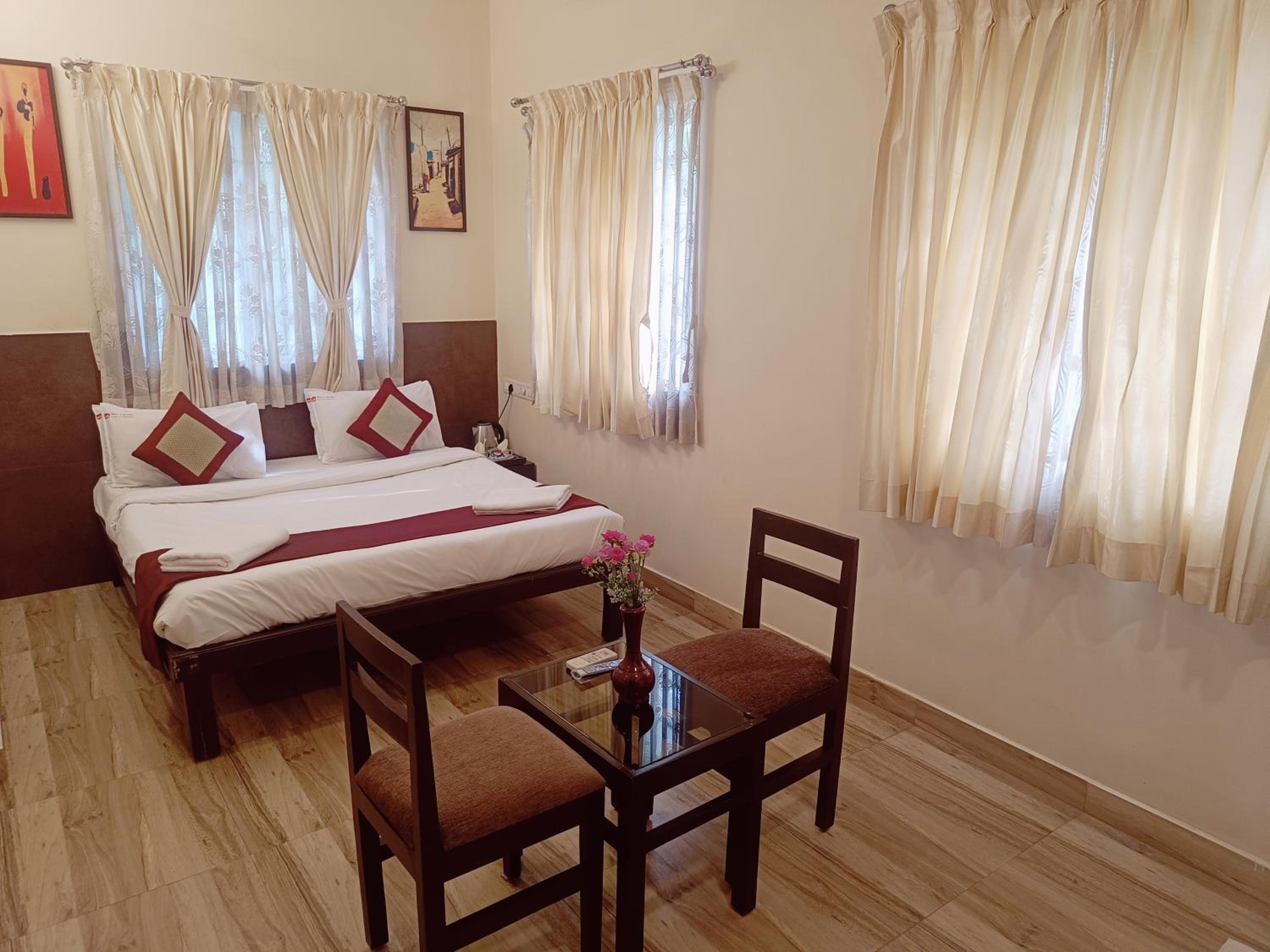 Deluxe Room - Photo 16