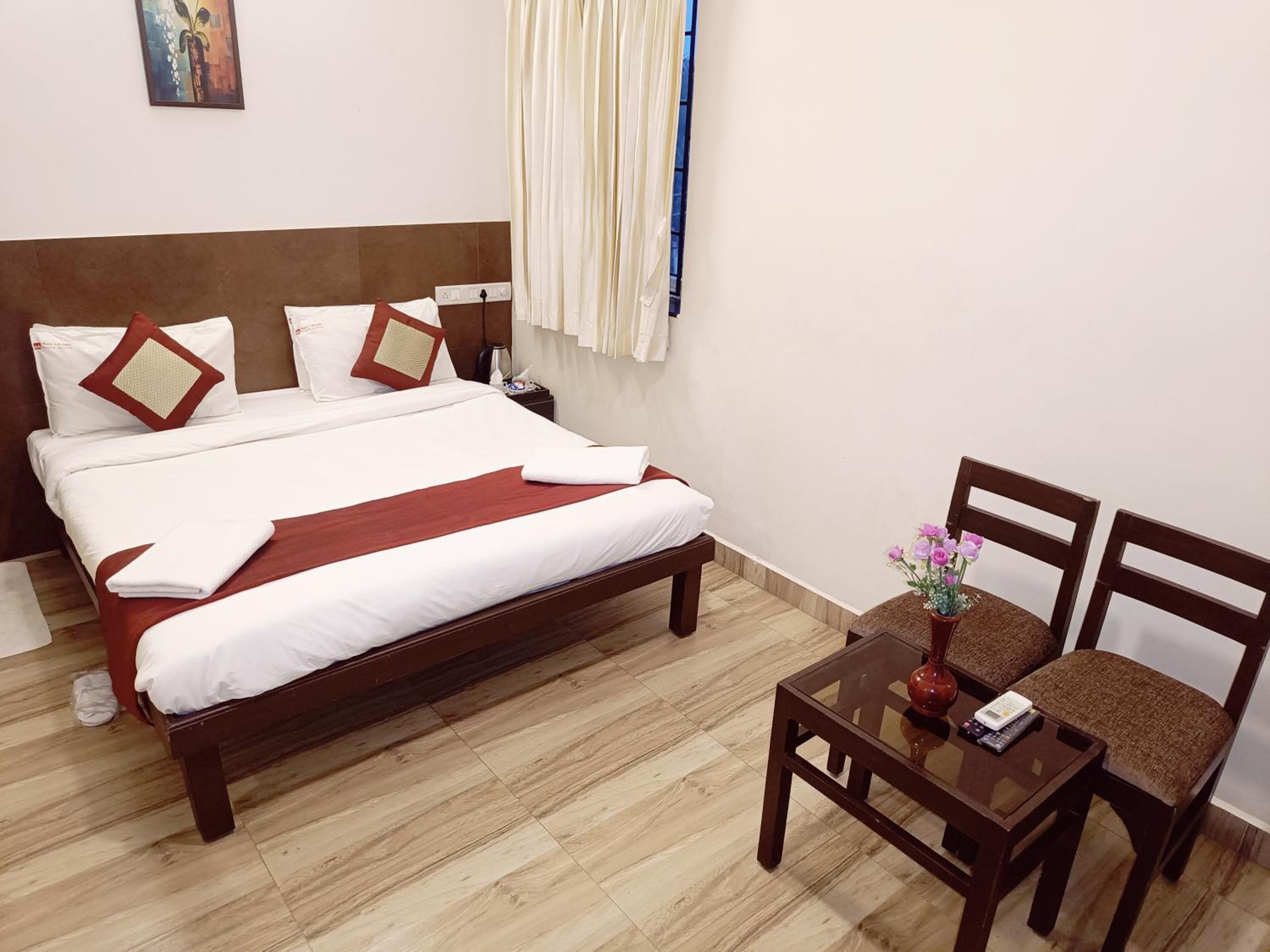 Deluxe Room - Photo 6