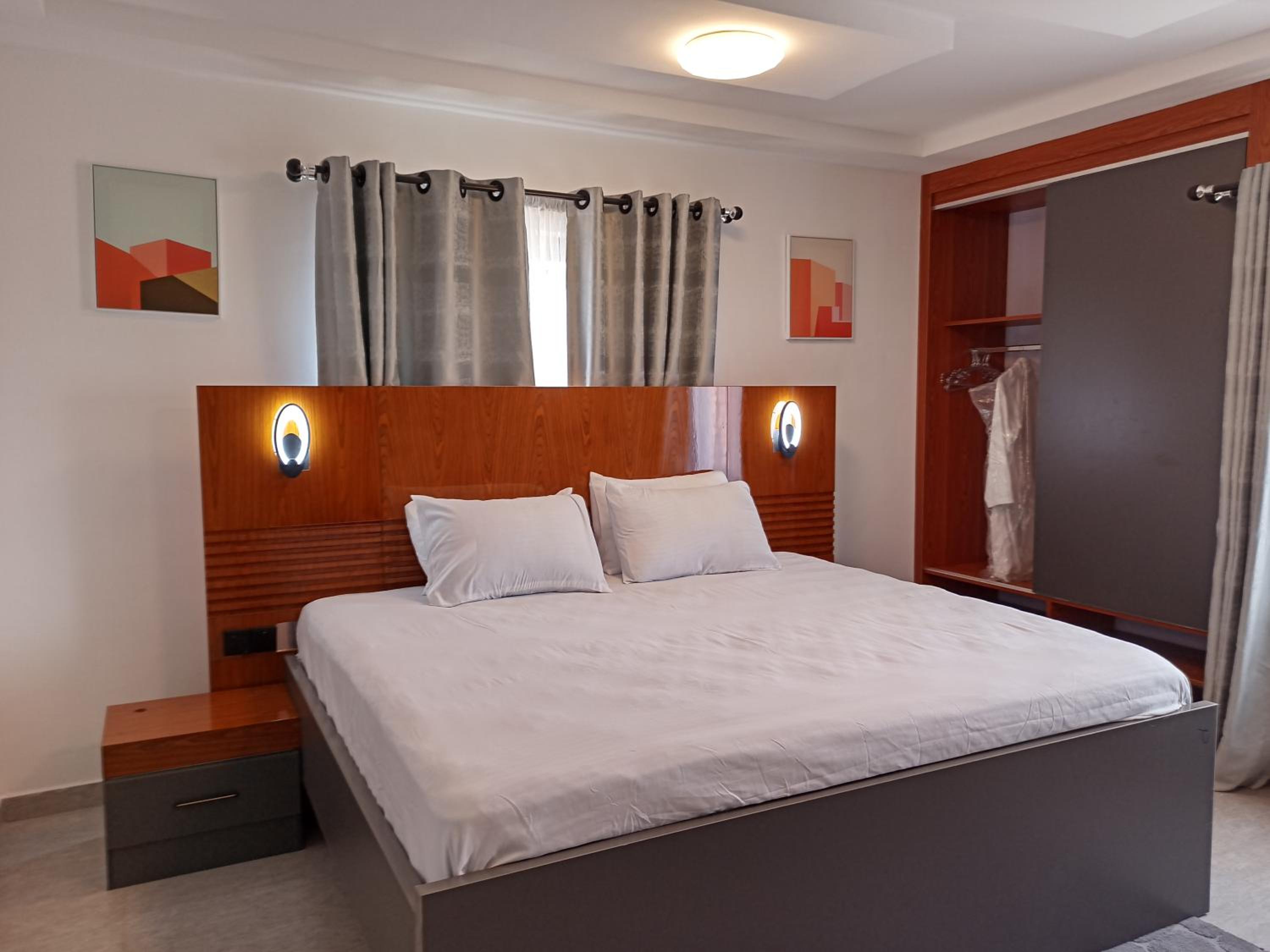 Two-Bedroom Deluxe Apartment with Balcony photo 2