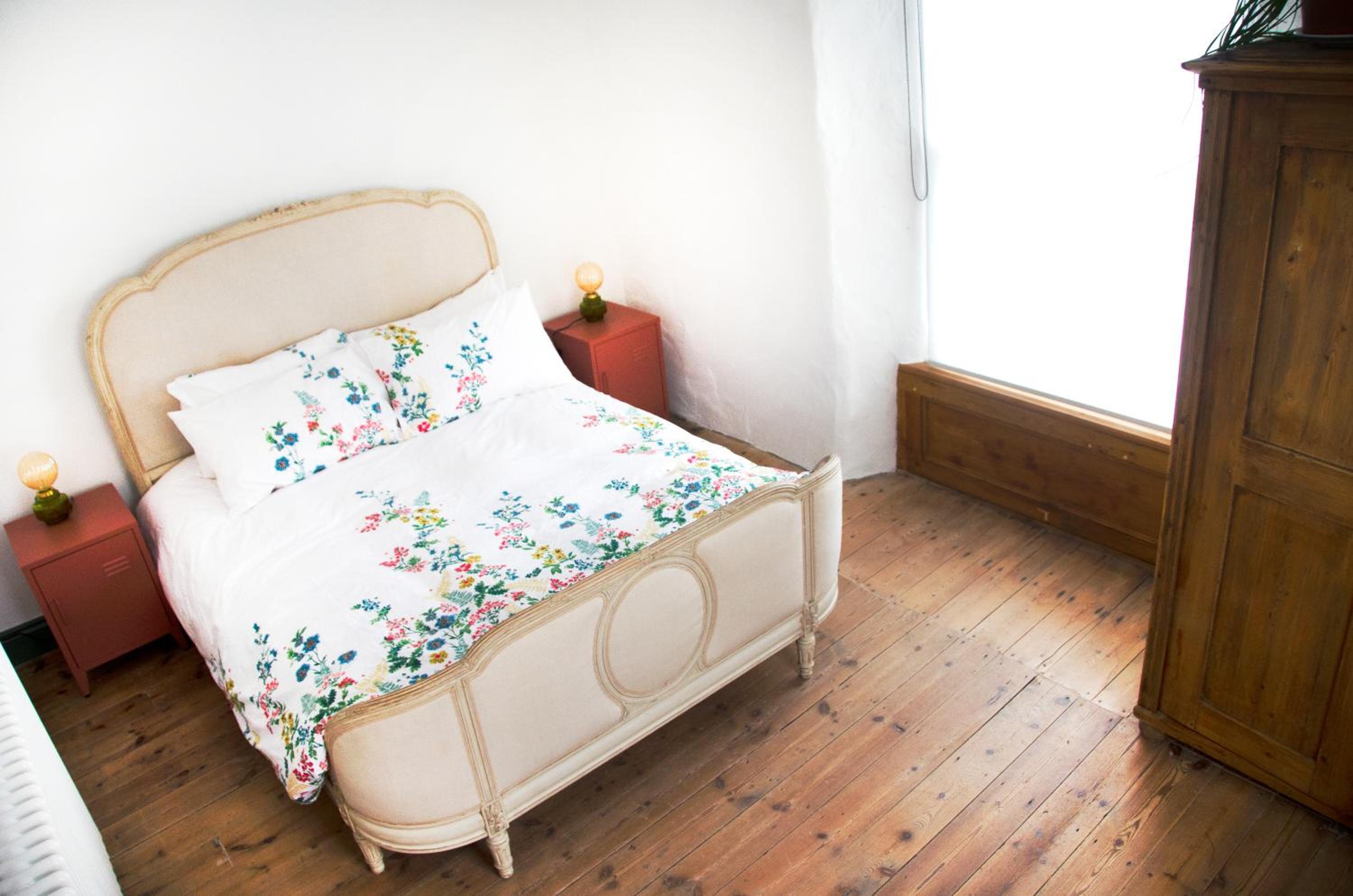 Four-Bedroom House photo 3