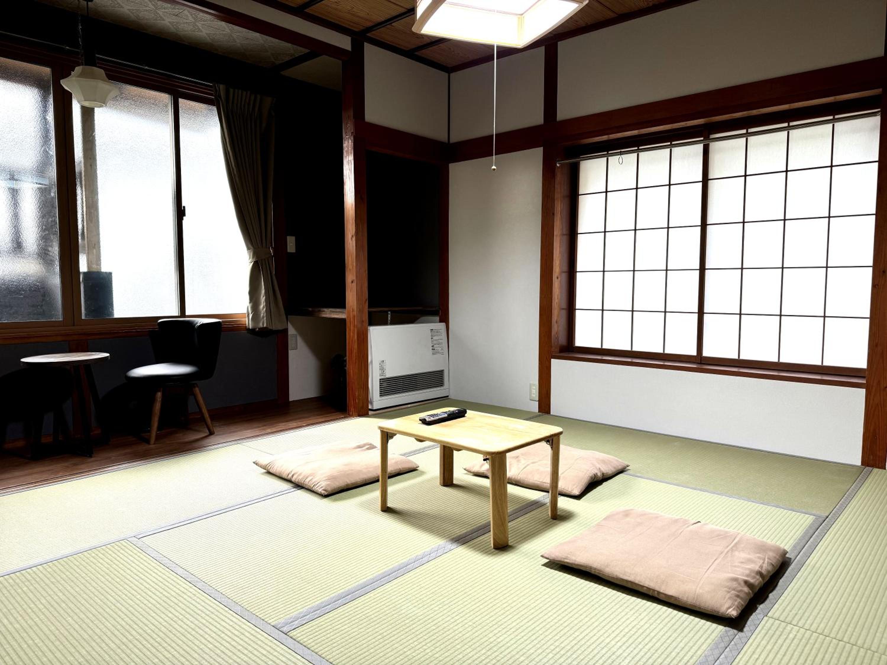 Triple Room with Private Bathroom