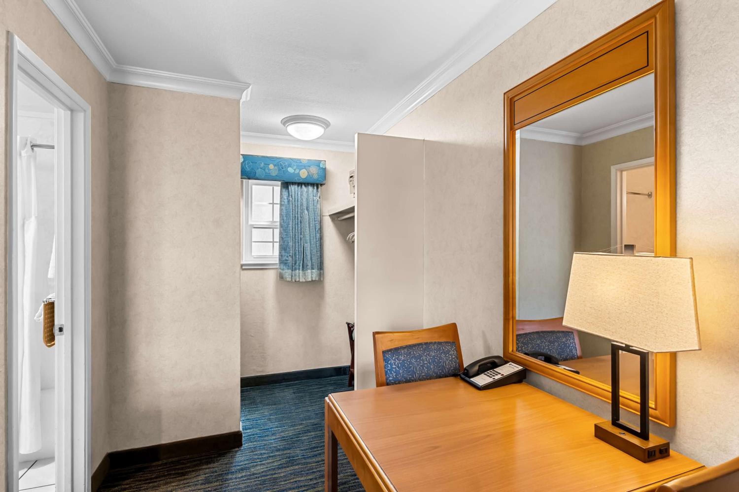 Double Room with Two Double Beds photo 1