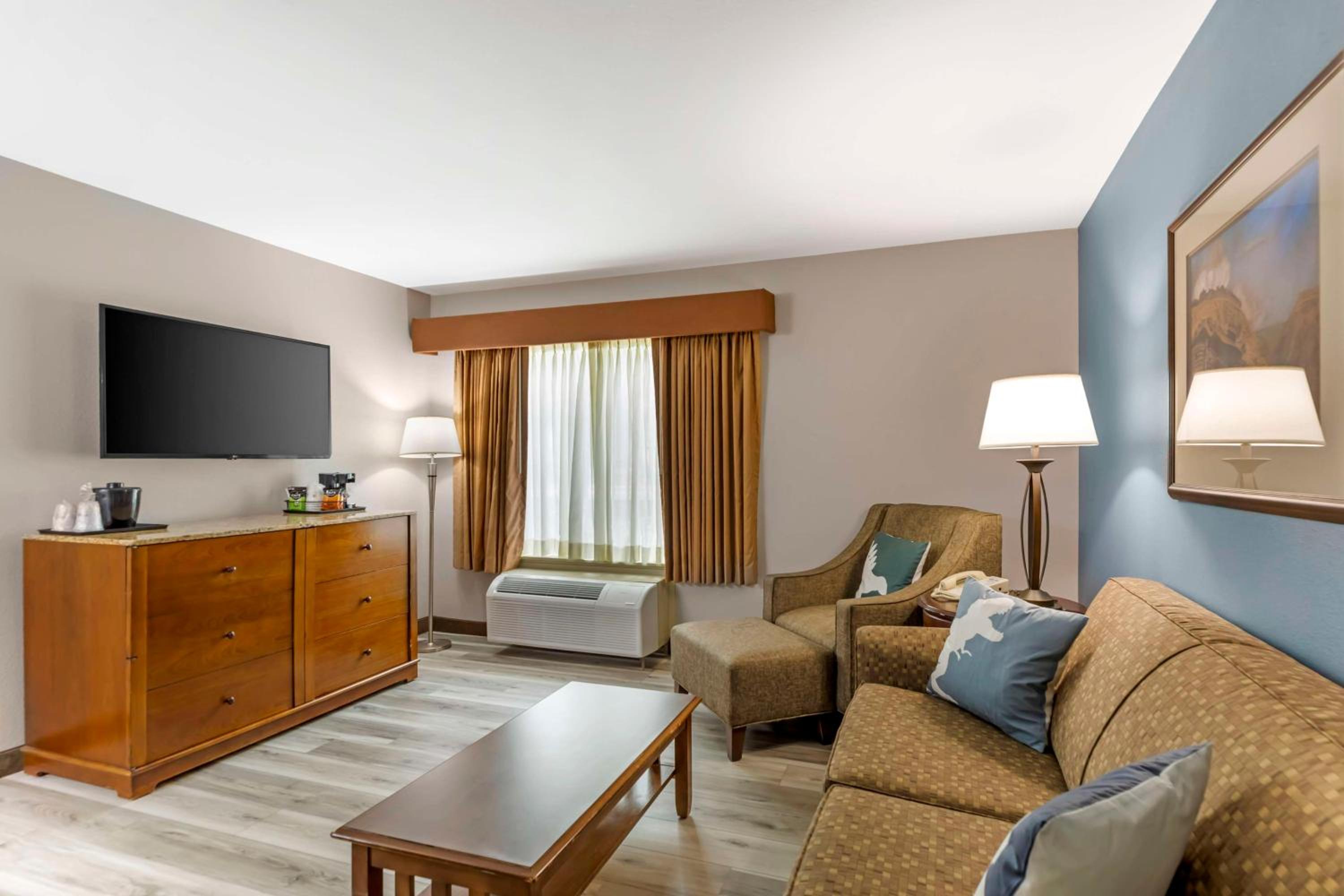 King Suite - Photo 7