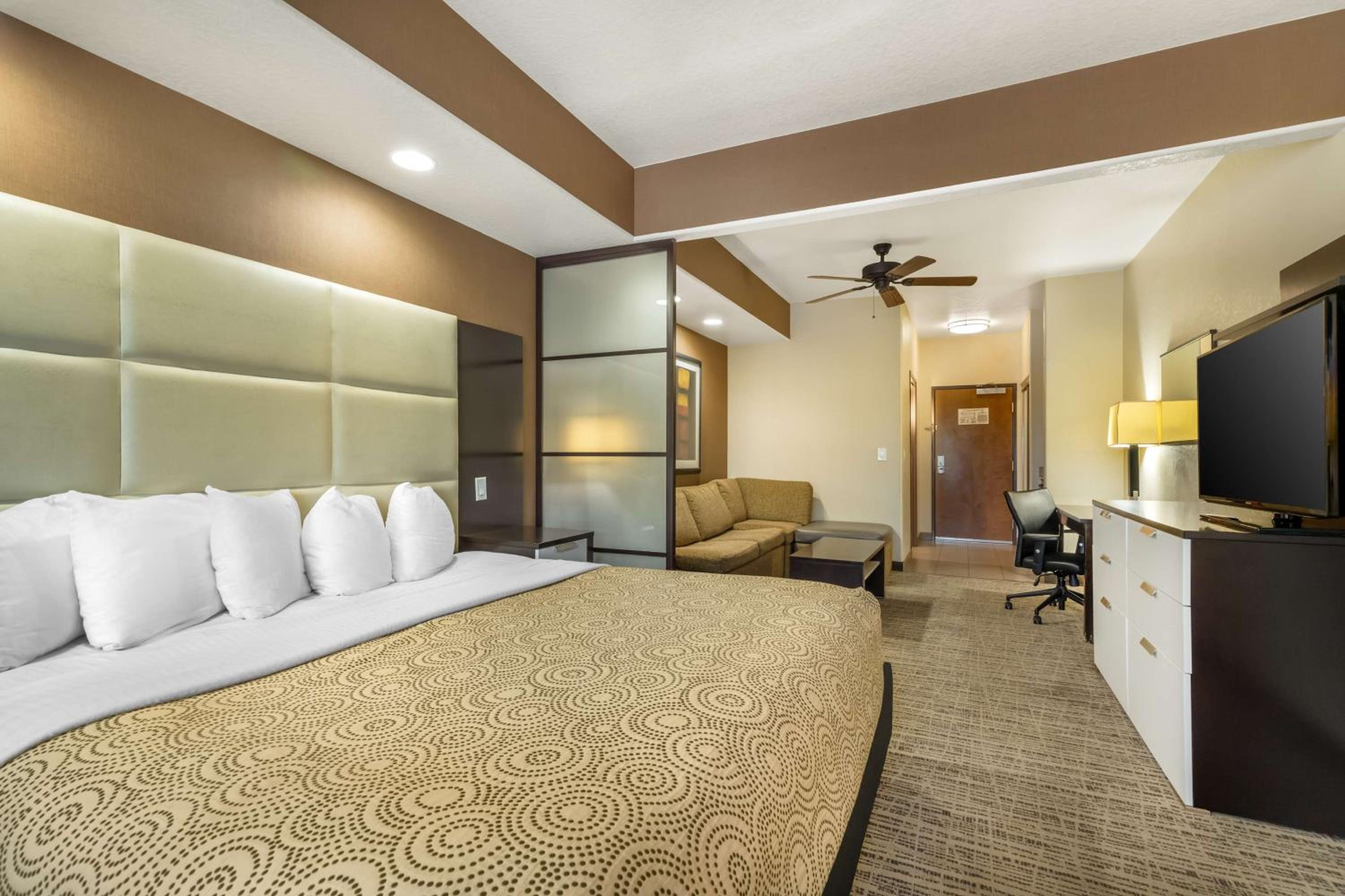 King Suite - Photo 4
