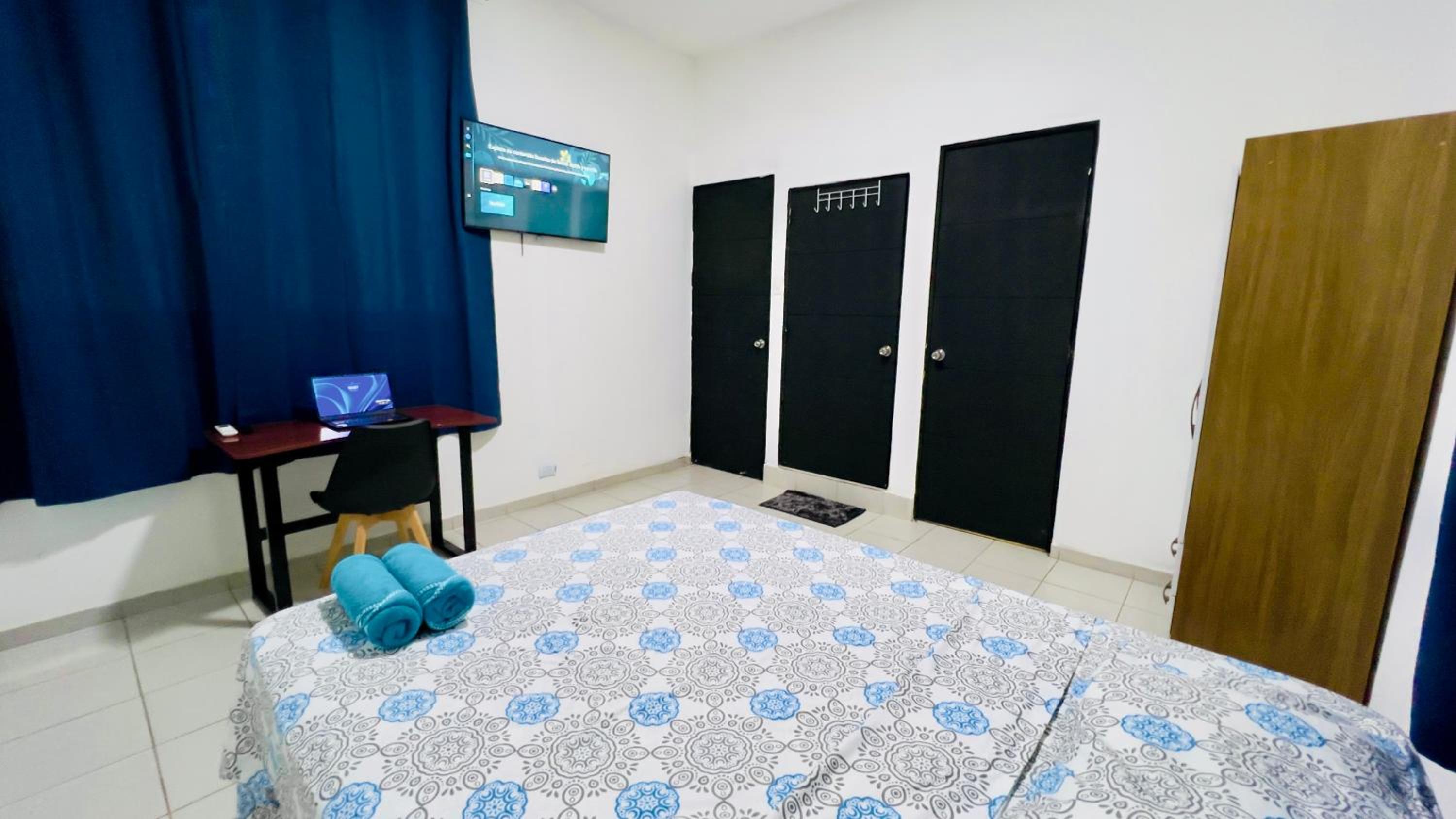 Double Room with Private Bathroom photo 2