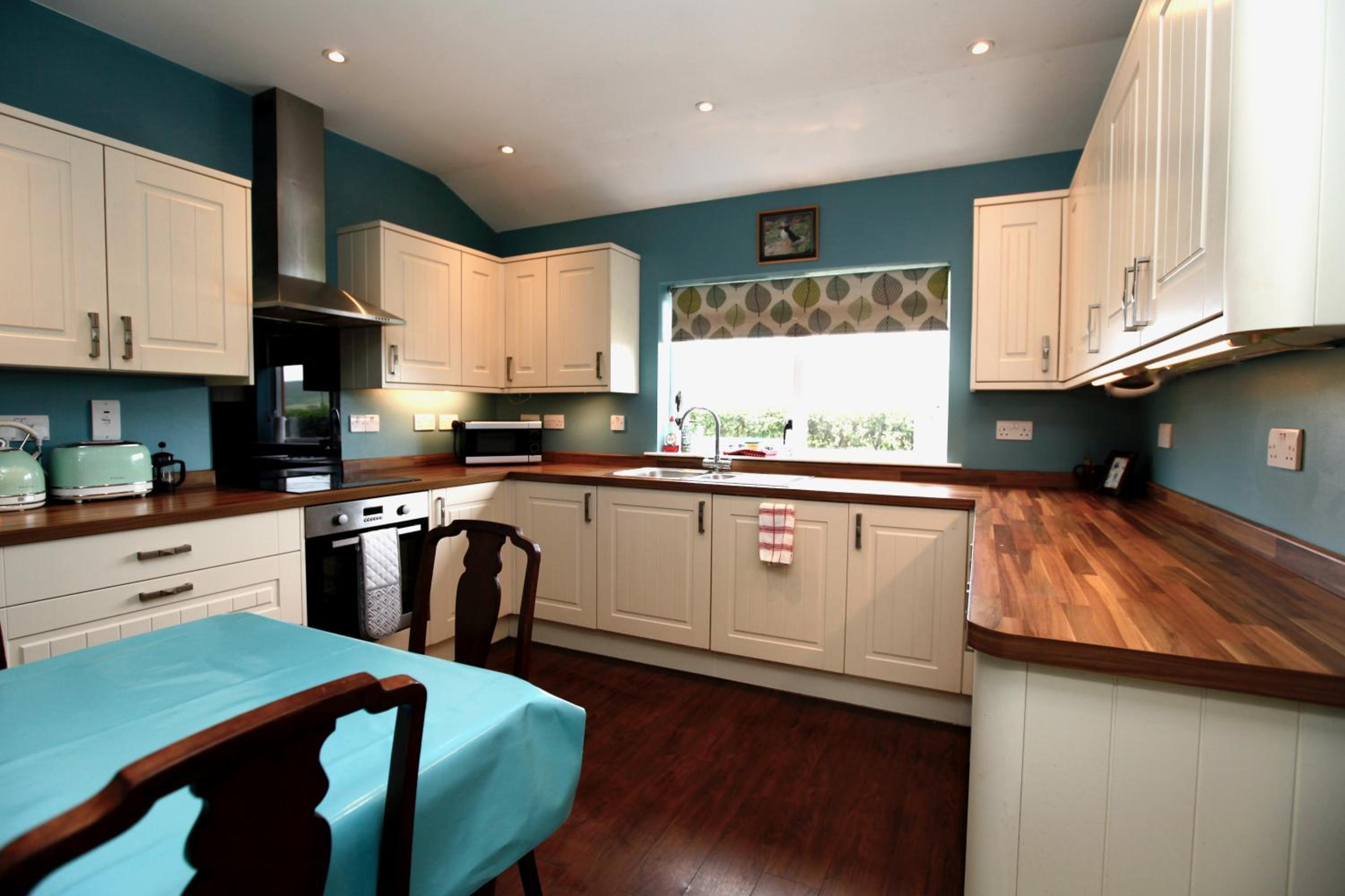 Two-Bedroom House photo 2