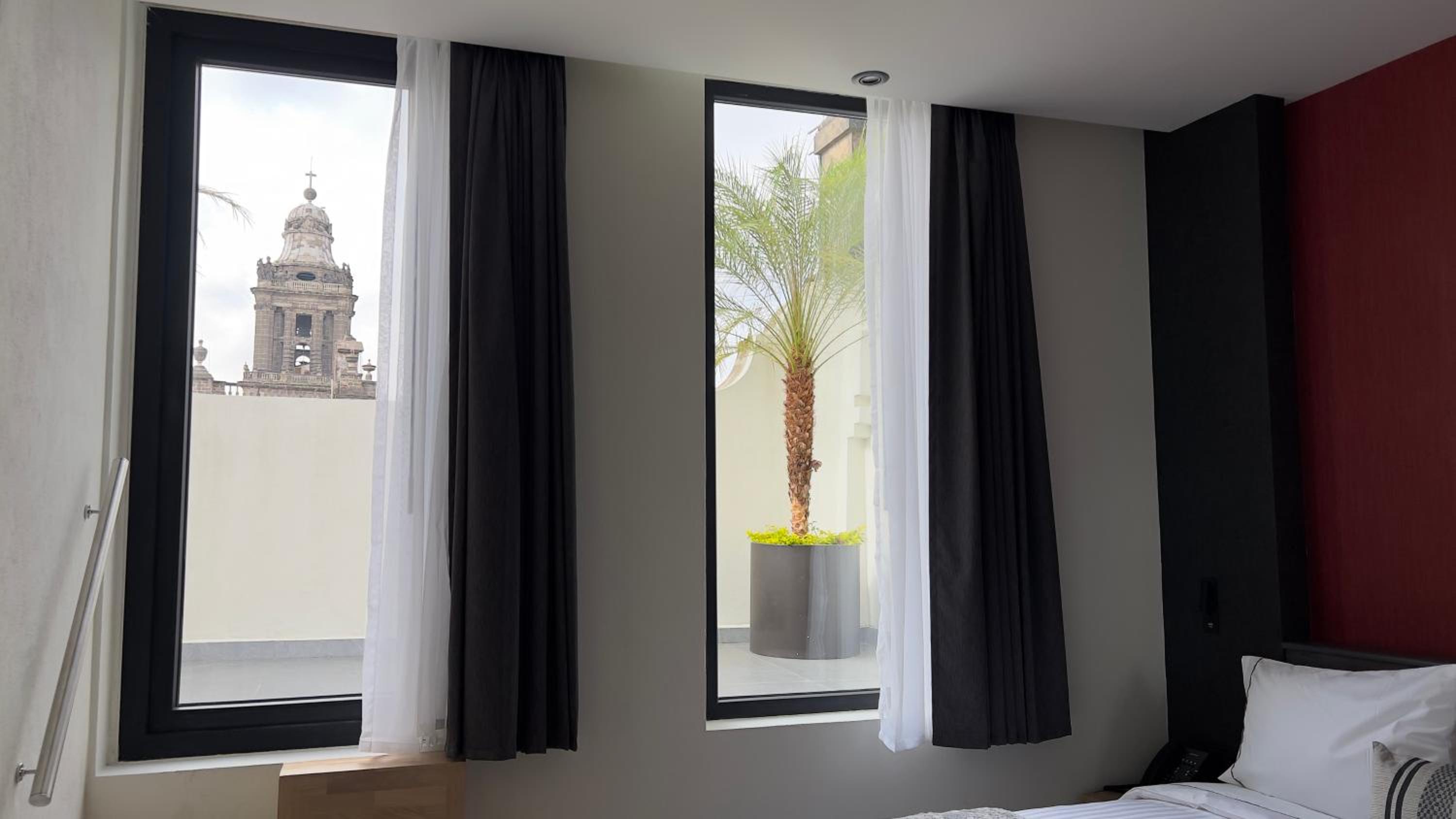 Suite with Terrace - Photo 11