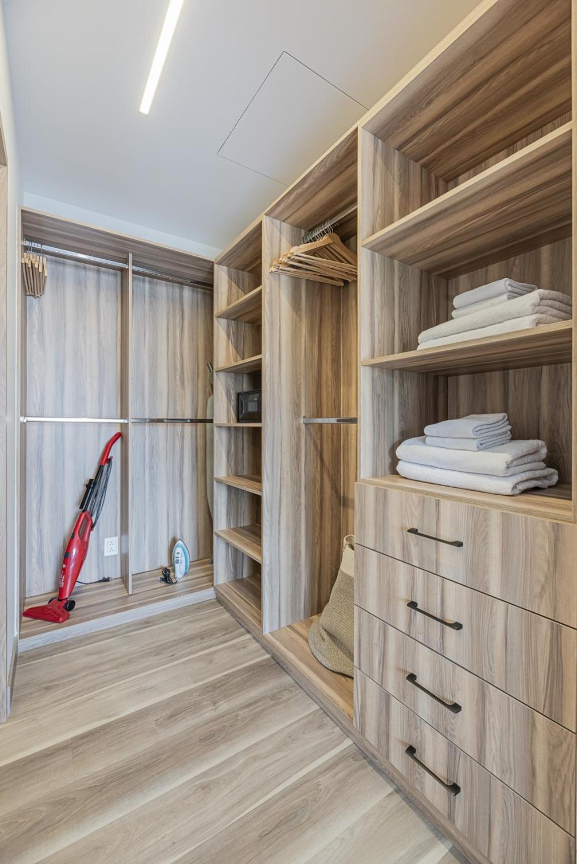 One-Bedroom Apartment - Photo 11
