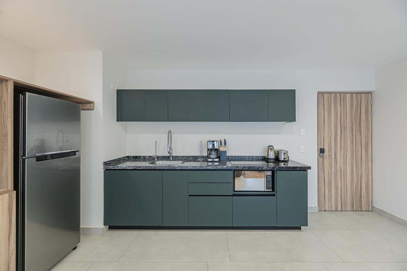 One-Bedroom Apartment - Photo 4