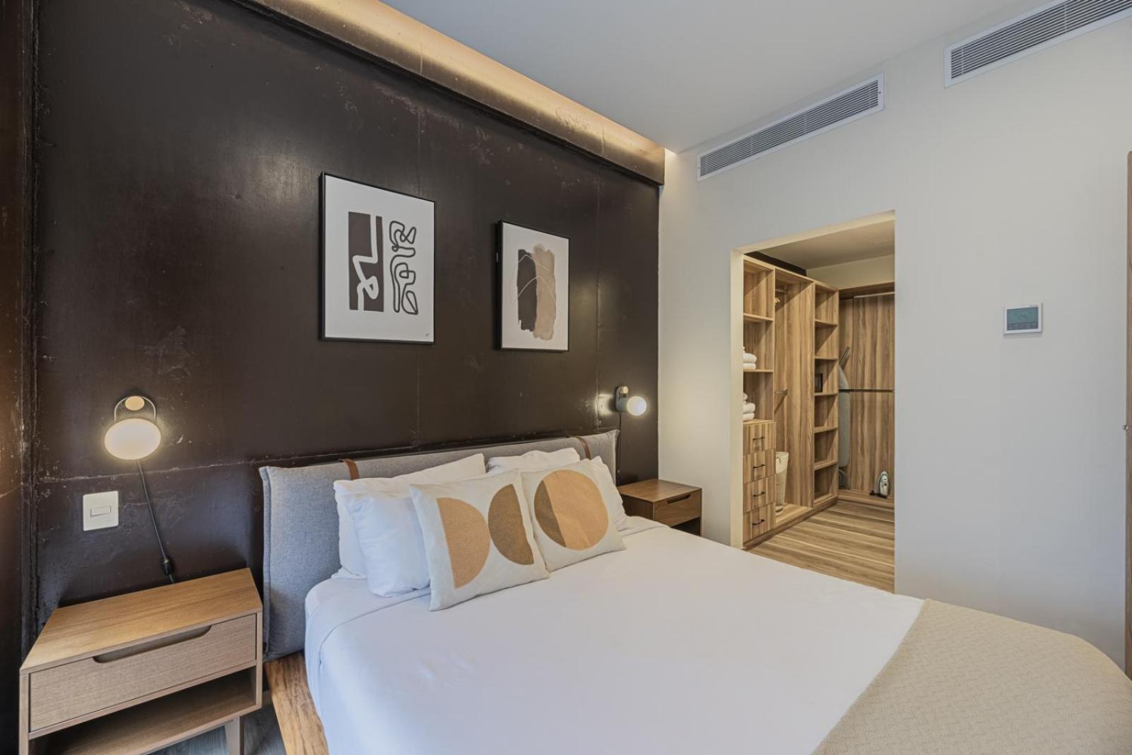 One-Bedroom Apartment - Photo 9