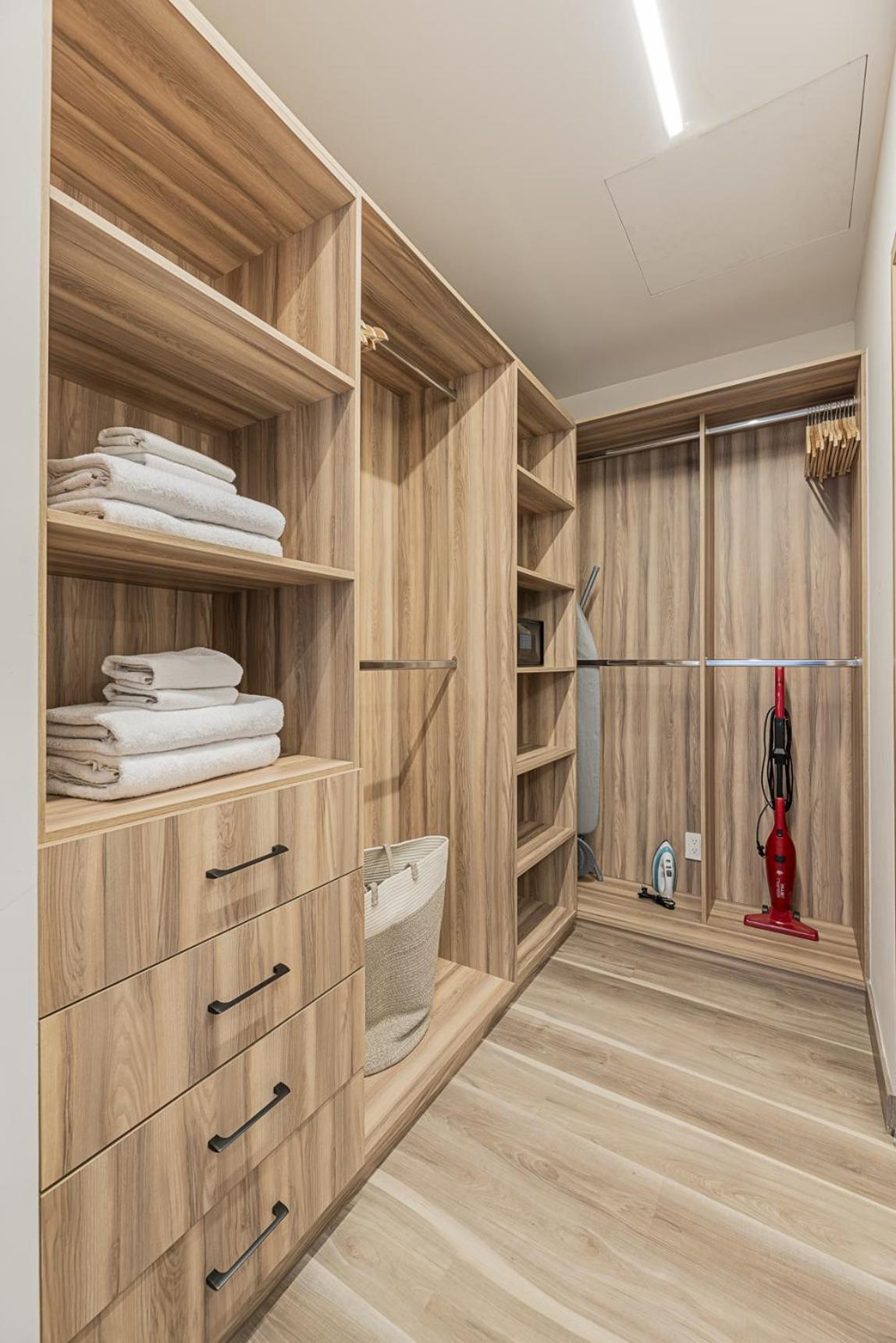One-Bedroom Apartment - Photo 3