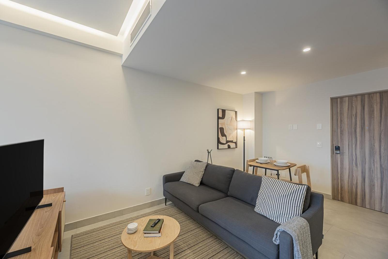 Studio Apartment - Photo 6