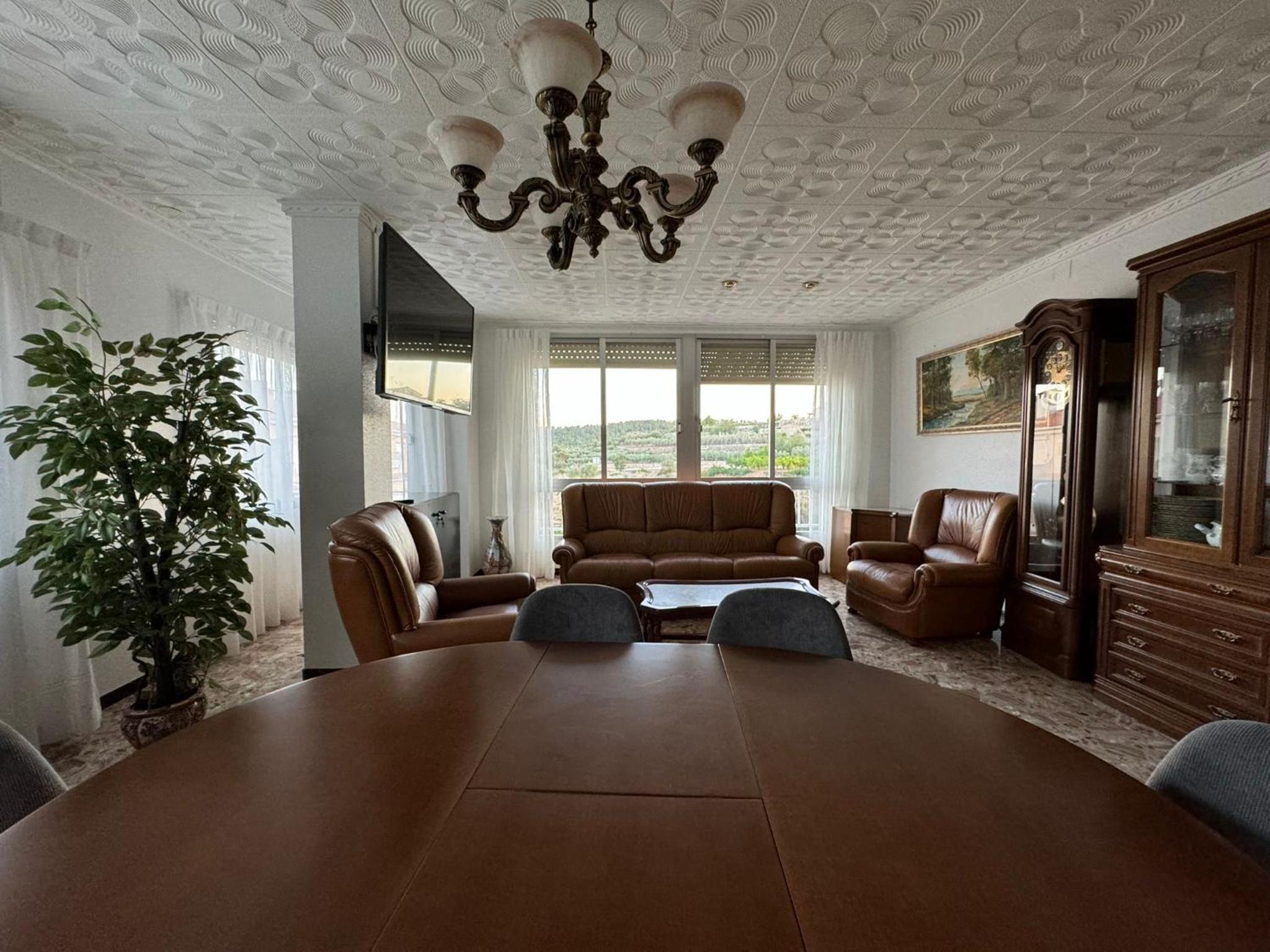 Casa de cuatro habitaciones