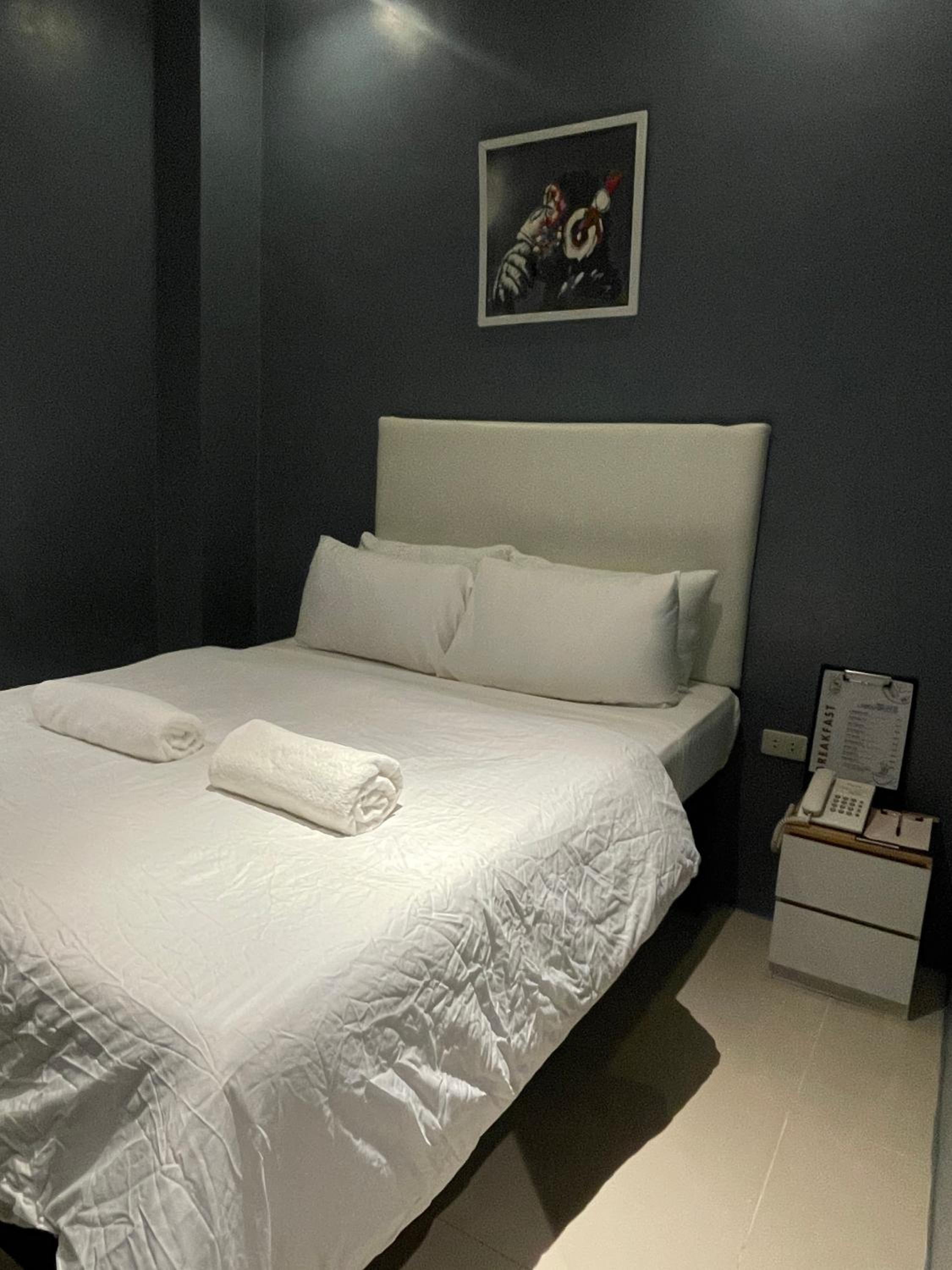 Budget Double Room - Photo 1