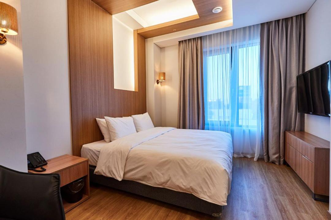 Double Room - Photo 10