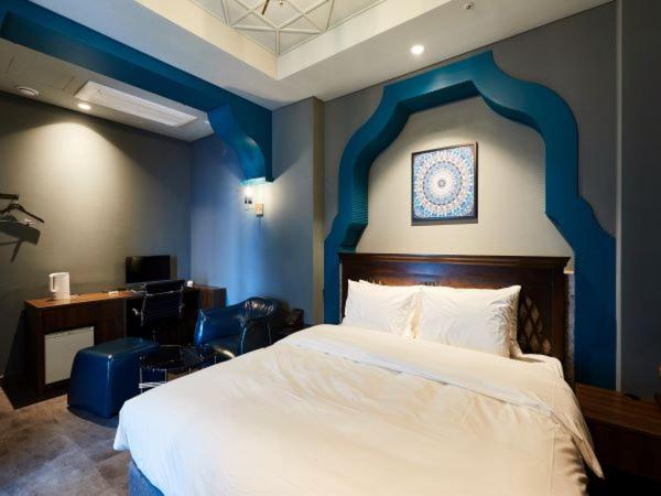 Double Room - Photo 2