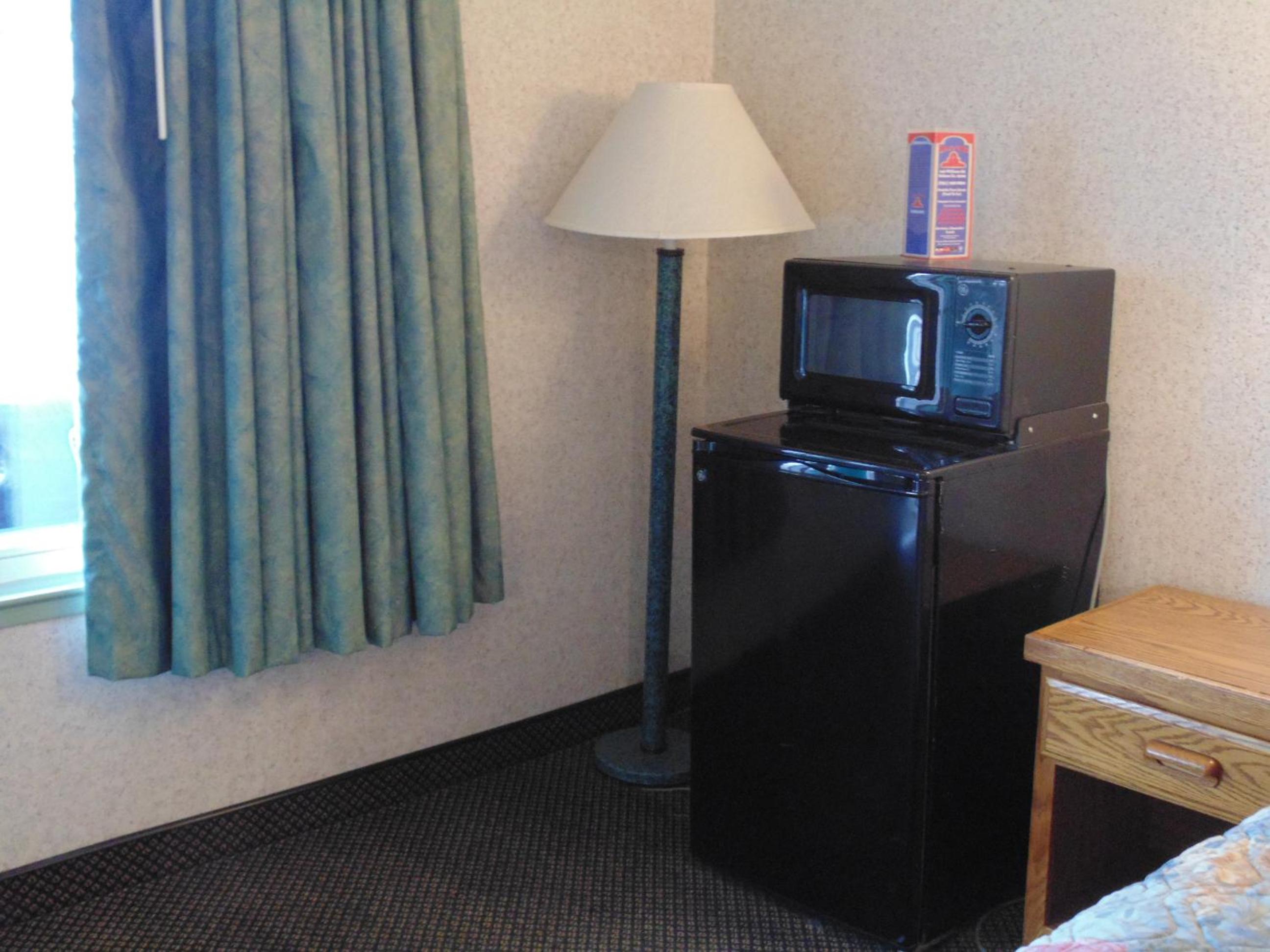 Queen Room photo 2
