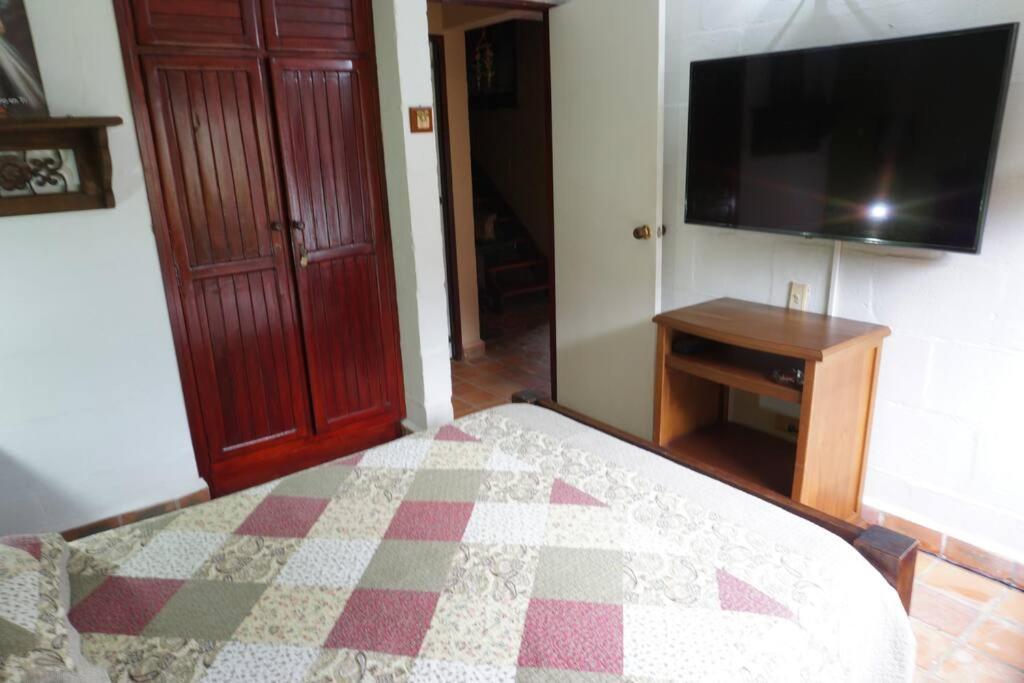 Three-Bedroom House photo 1