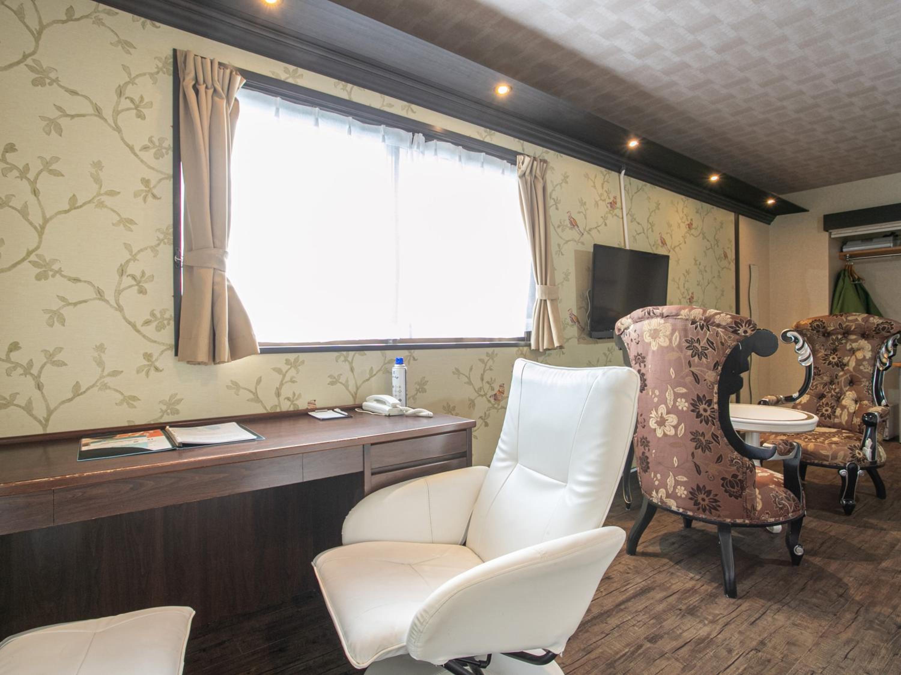 Superior Twin Room photo 3