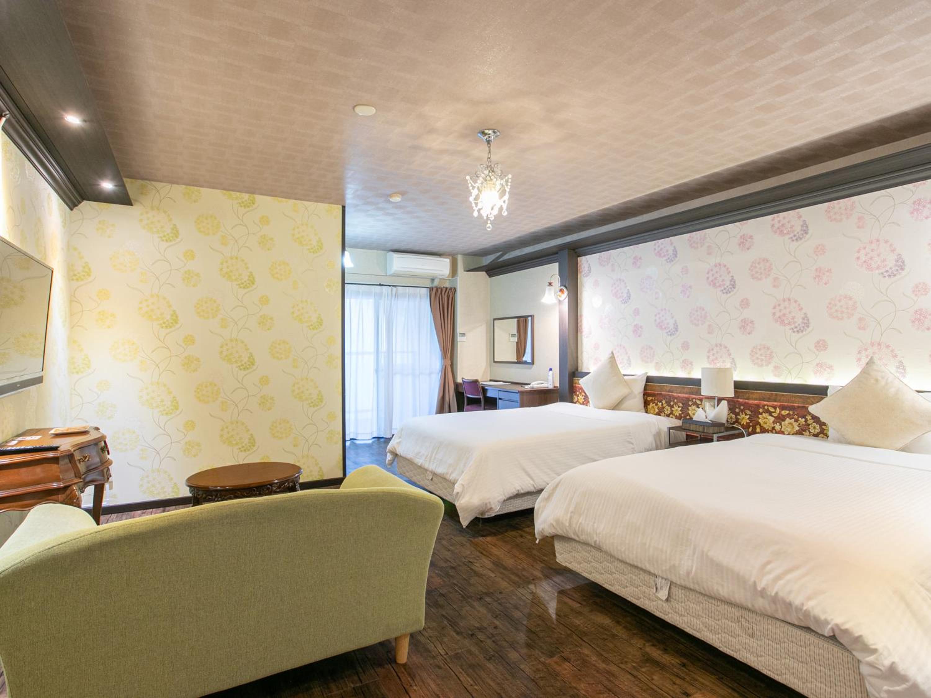 Deluxe Twin Room photo 1