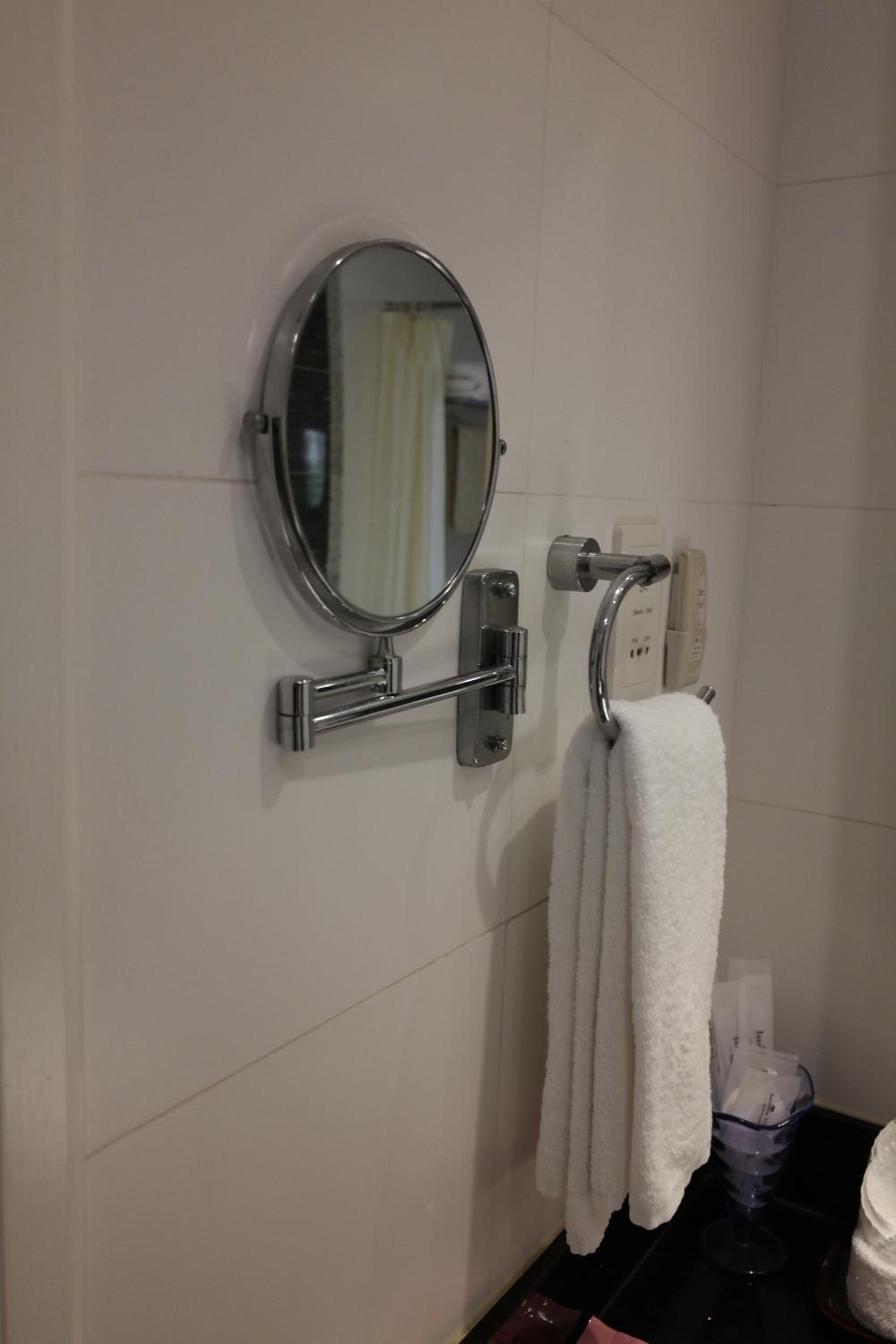 Superior Twin Room with Garden View photo 2