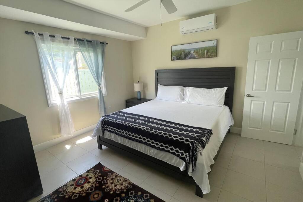 Three-Bedroom House photo 1