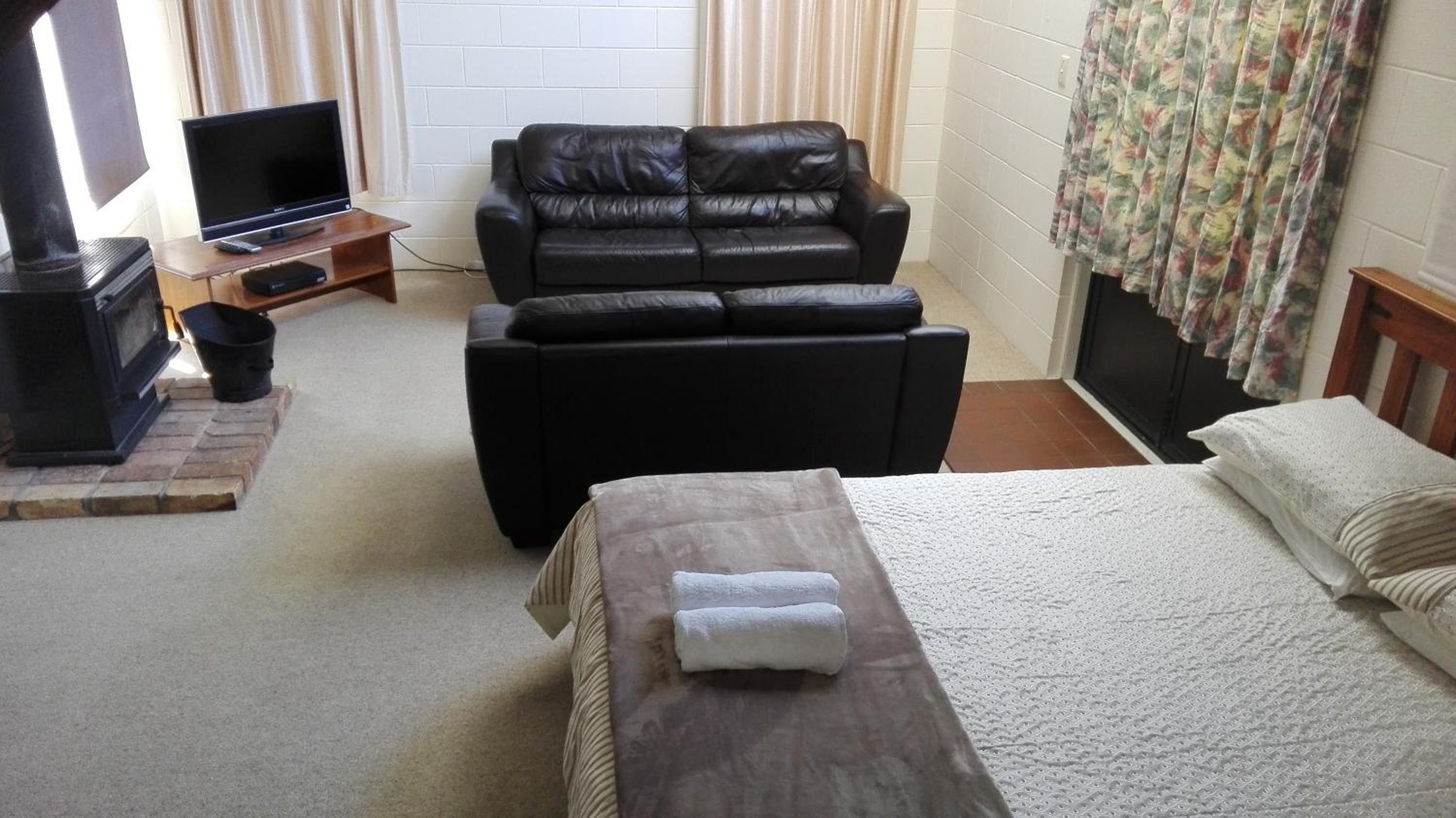 Studio Apartment photo 1