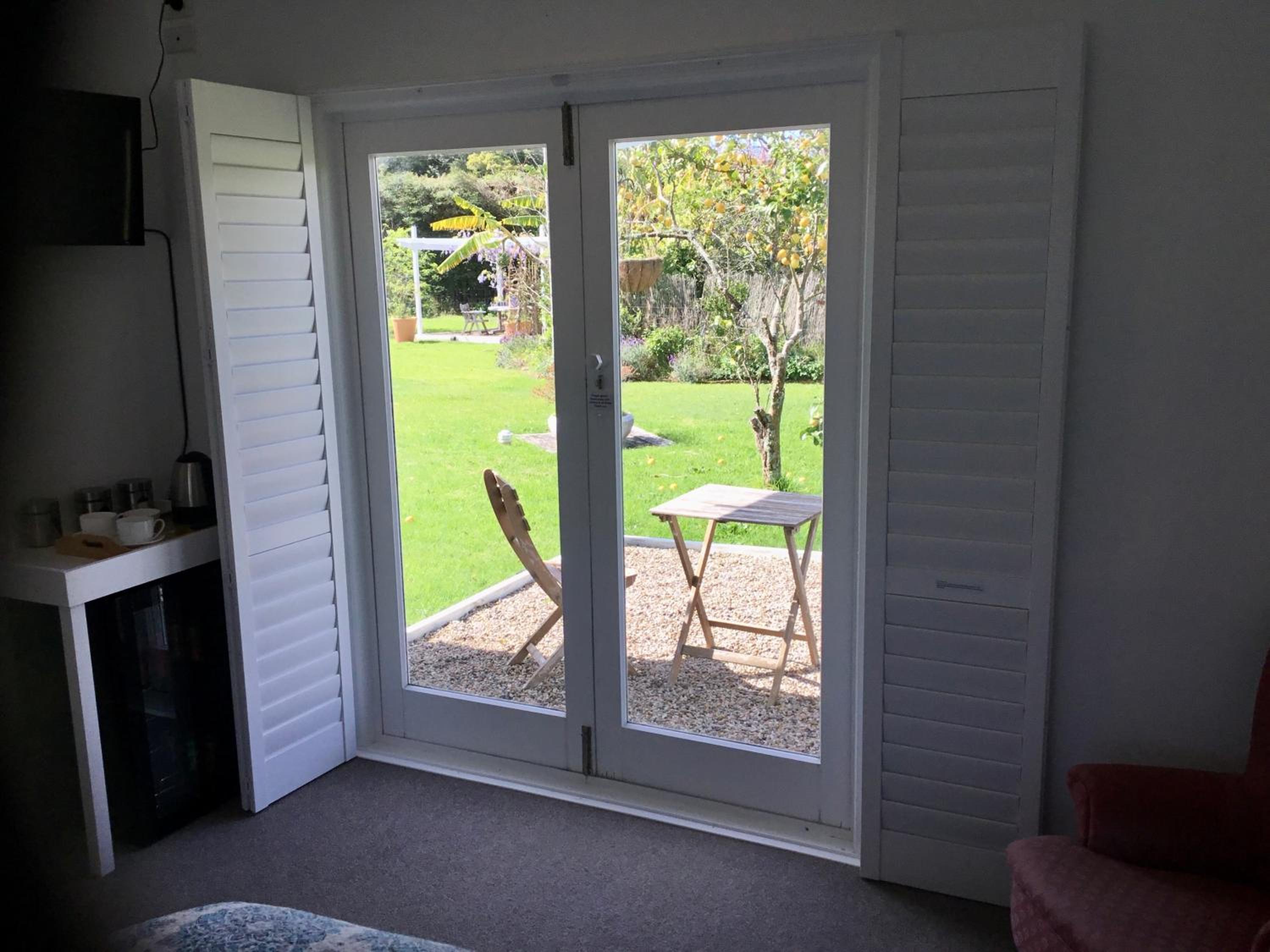 Queen Room with Garden View photo 3