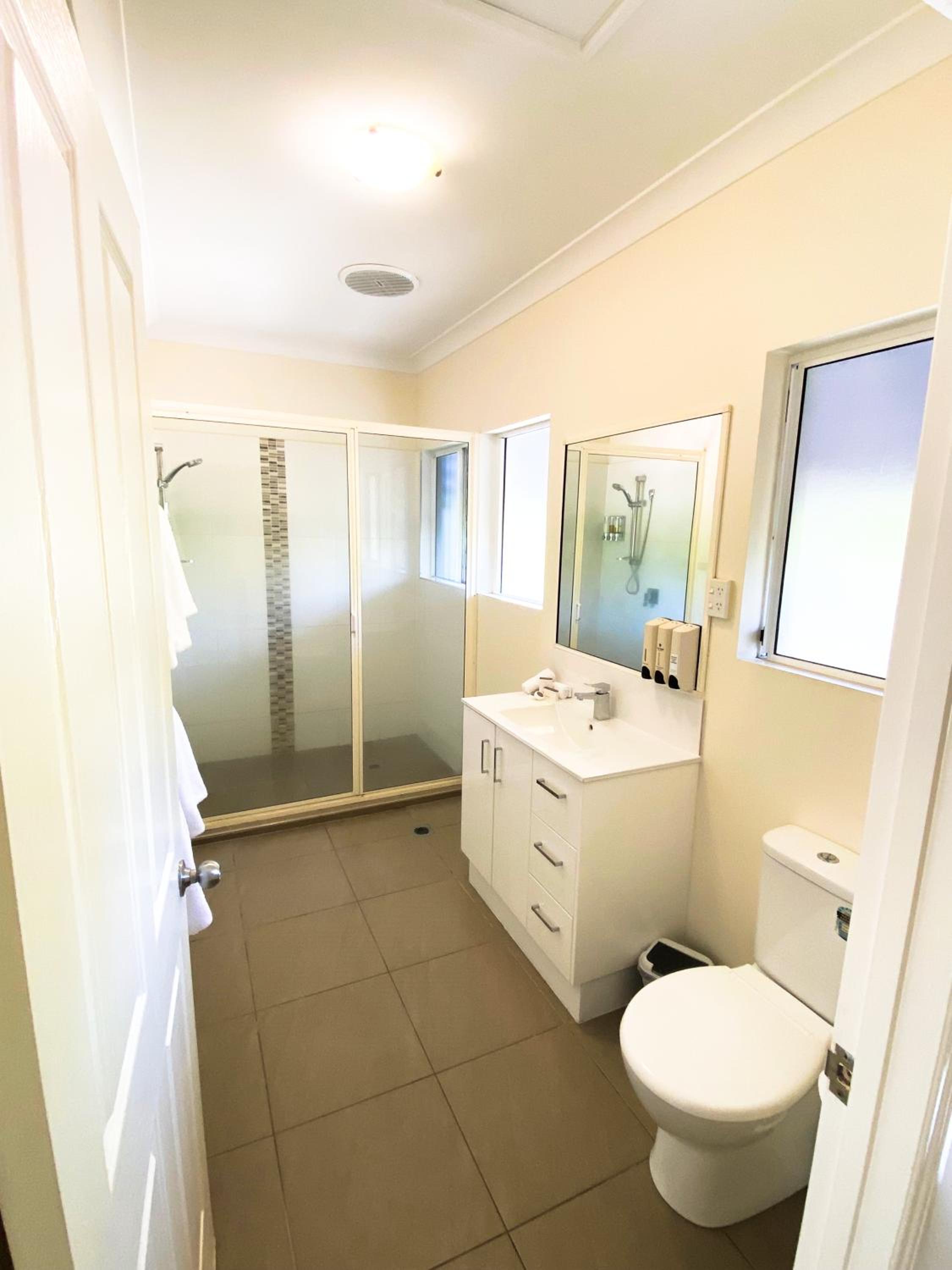 Standard Double or Twin Room photo 2