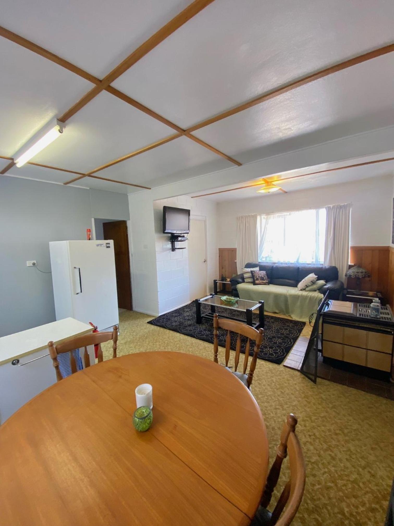 One-Bedroom House photo 1