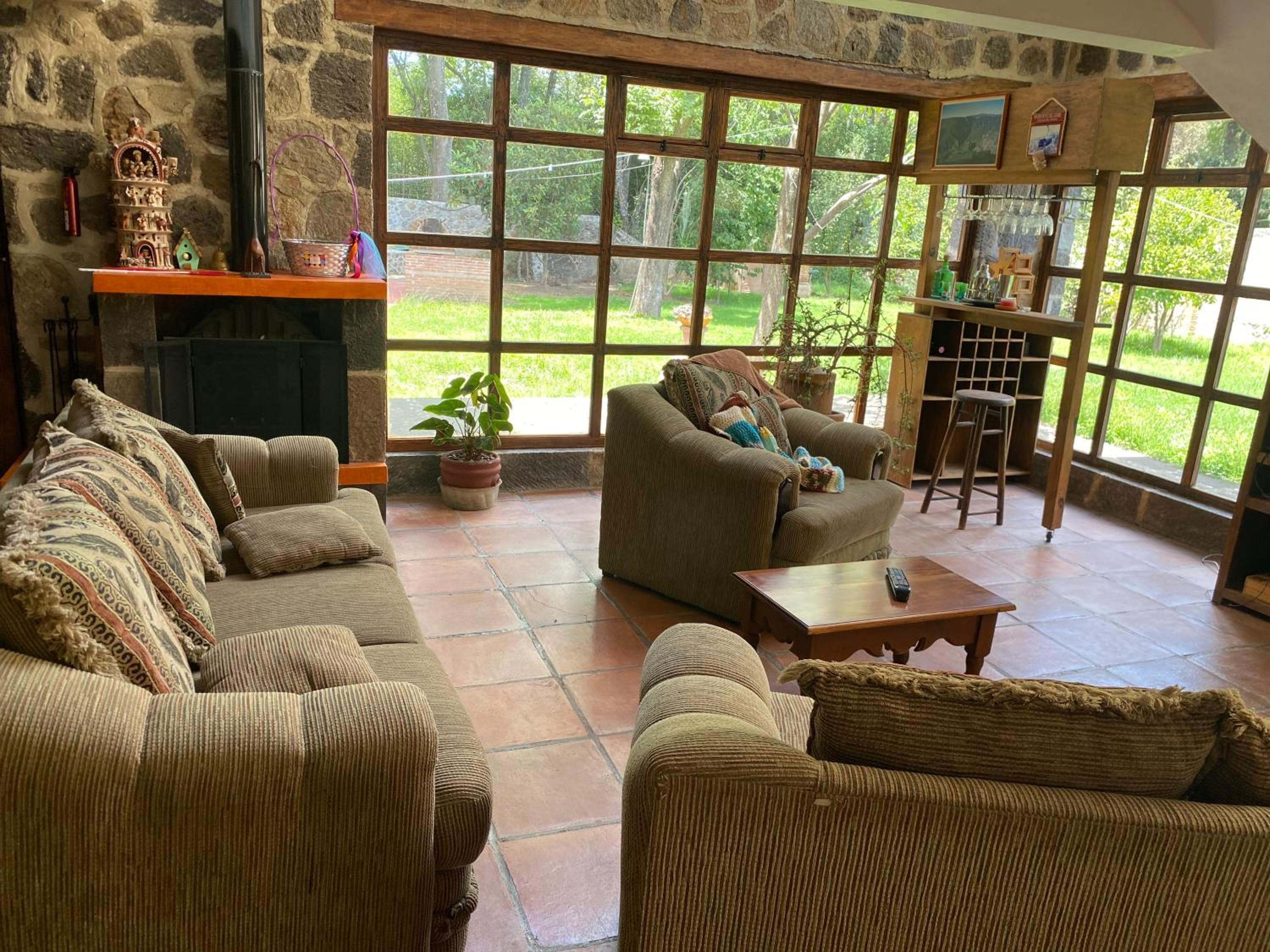 One-Bedroom House photo 1