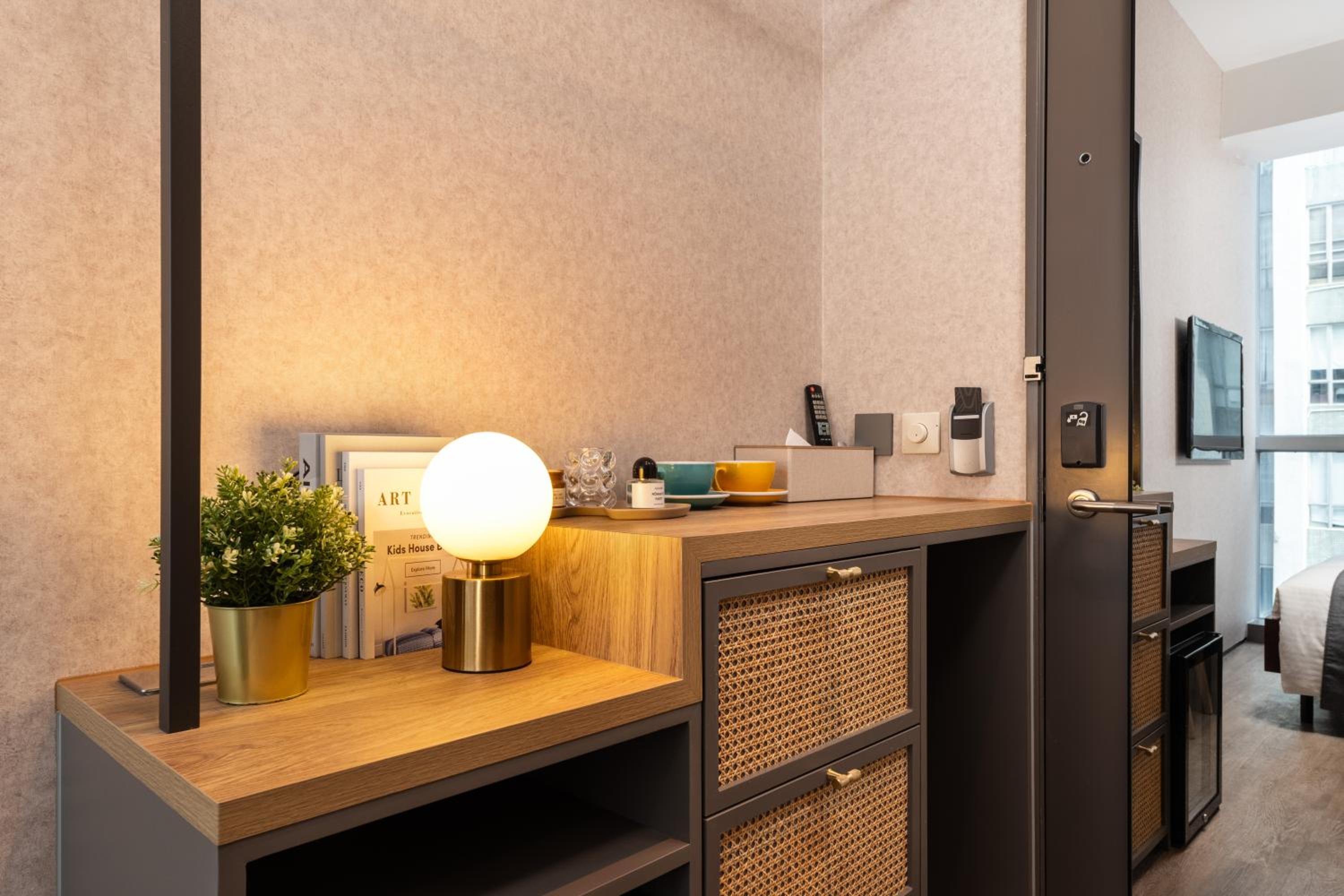 Superior Hollywood Twin Room
