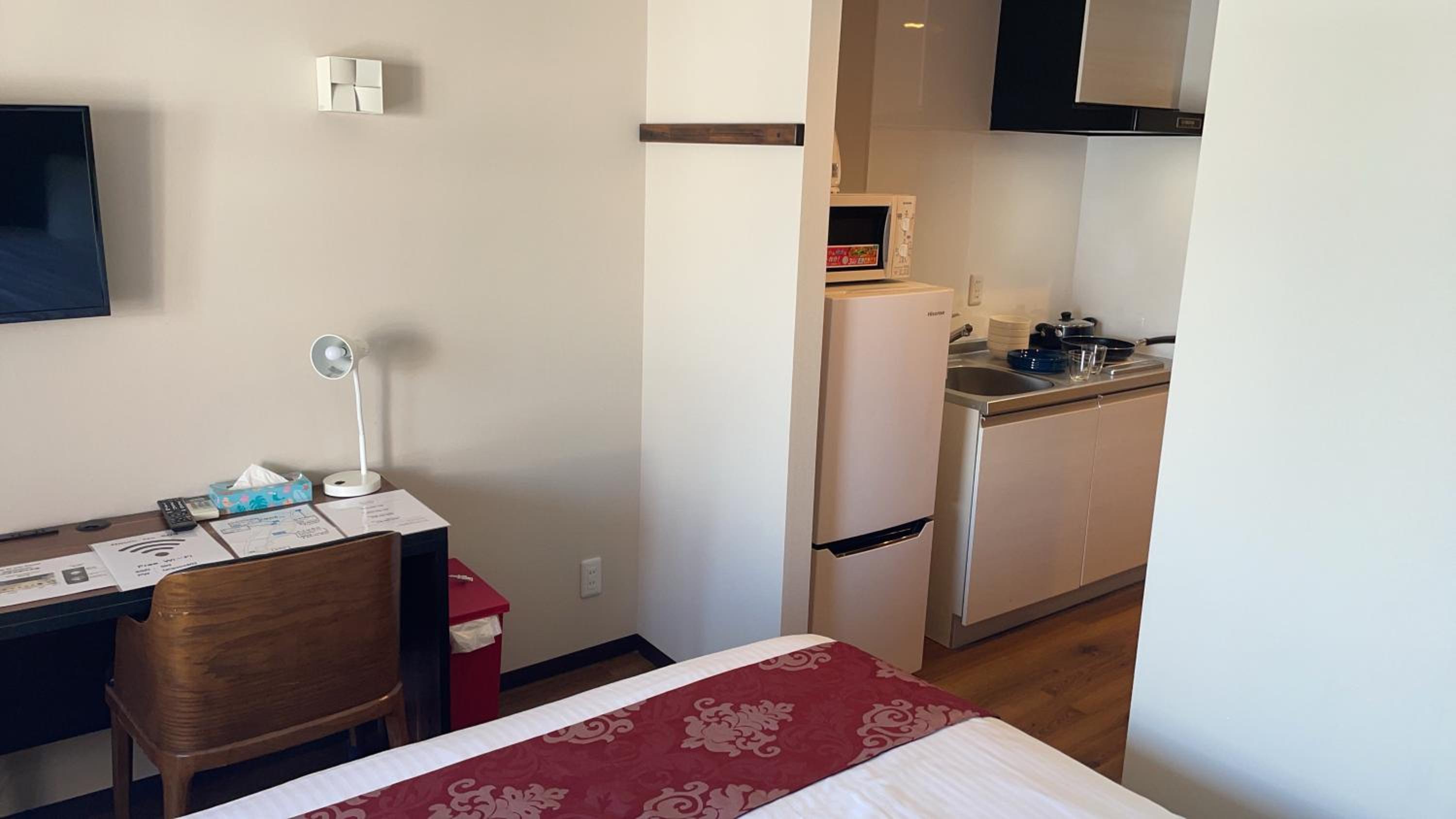 One-Bedroom Apartment photo 1