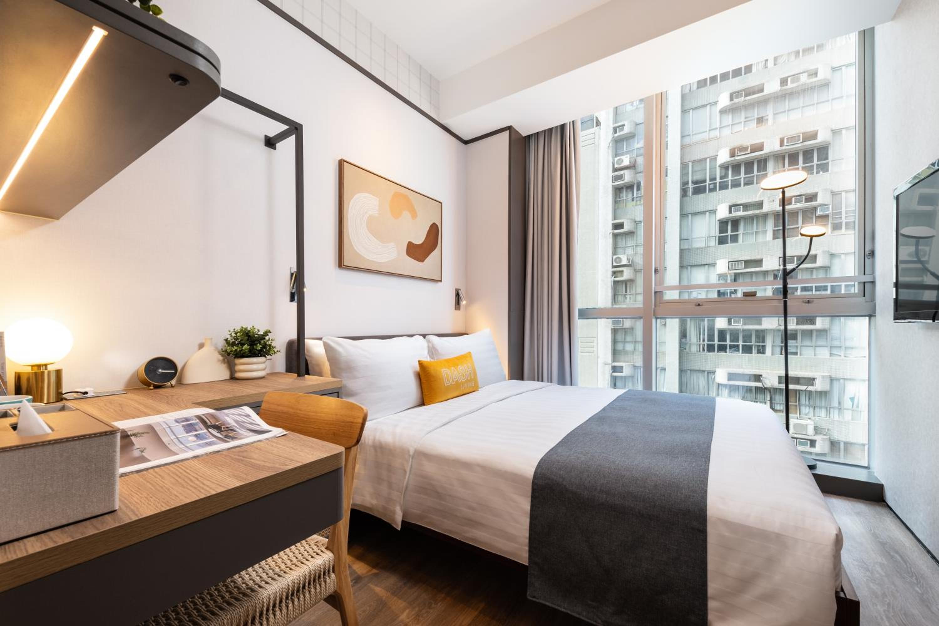Deluxe Queen Room