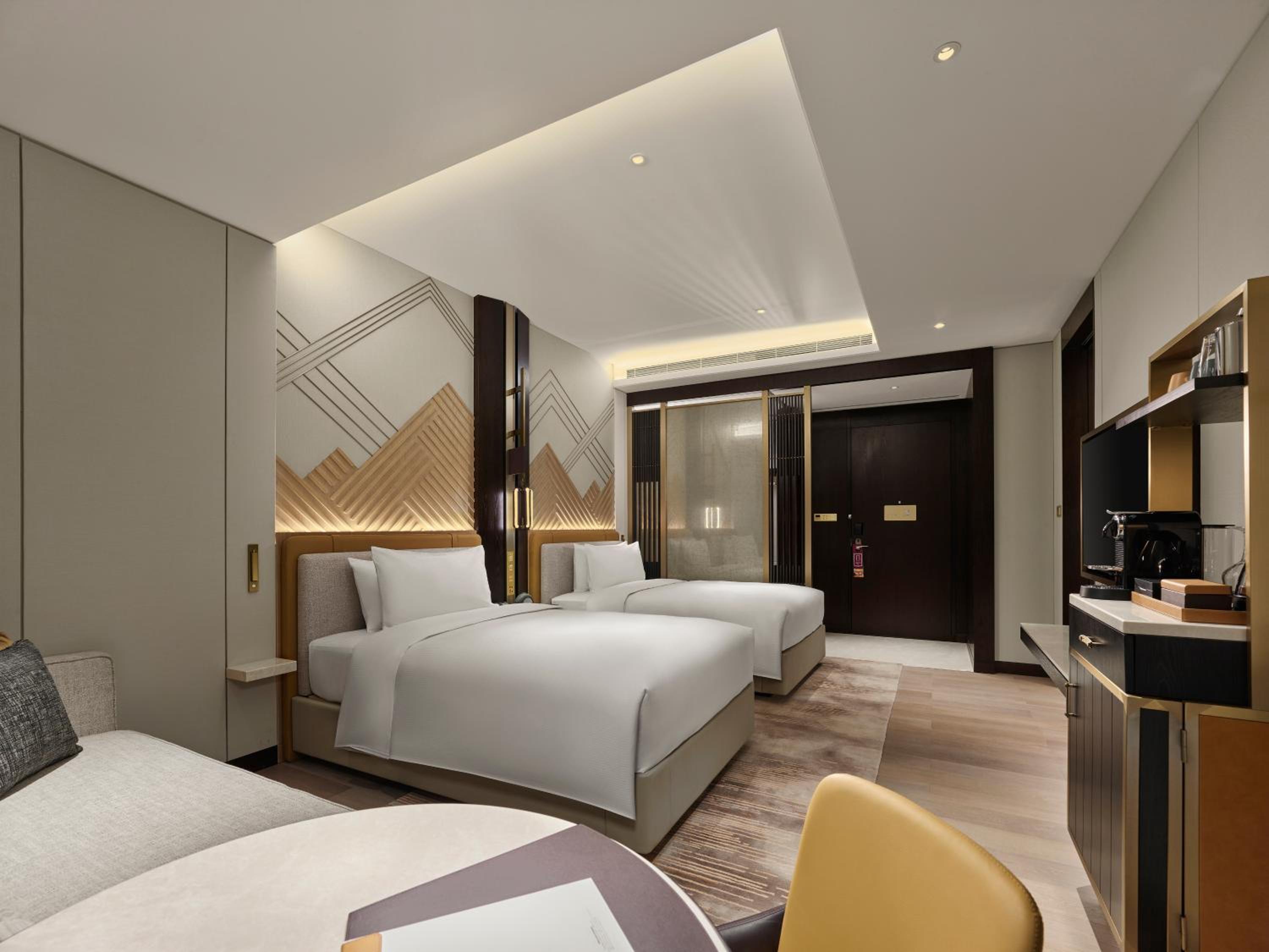 Executive Twin Room - Photo 2