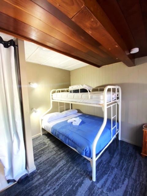 Two-Bedroom Apartment with Lake View photo 1